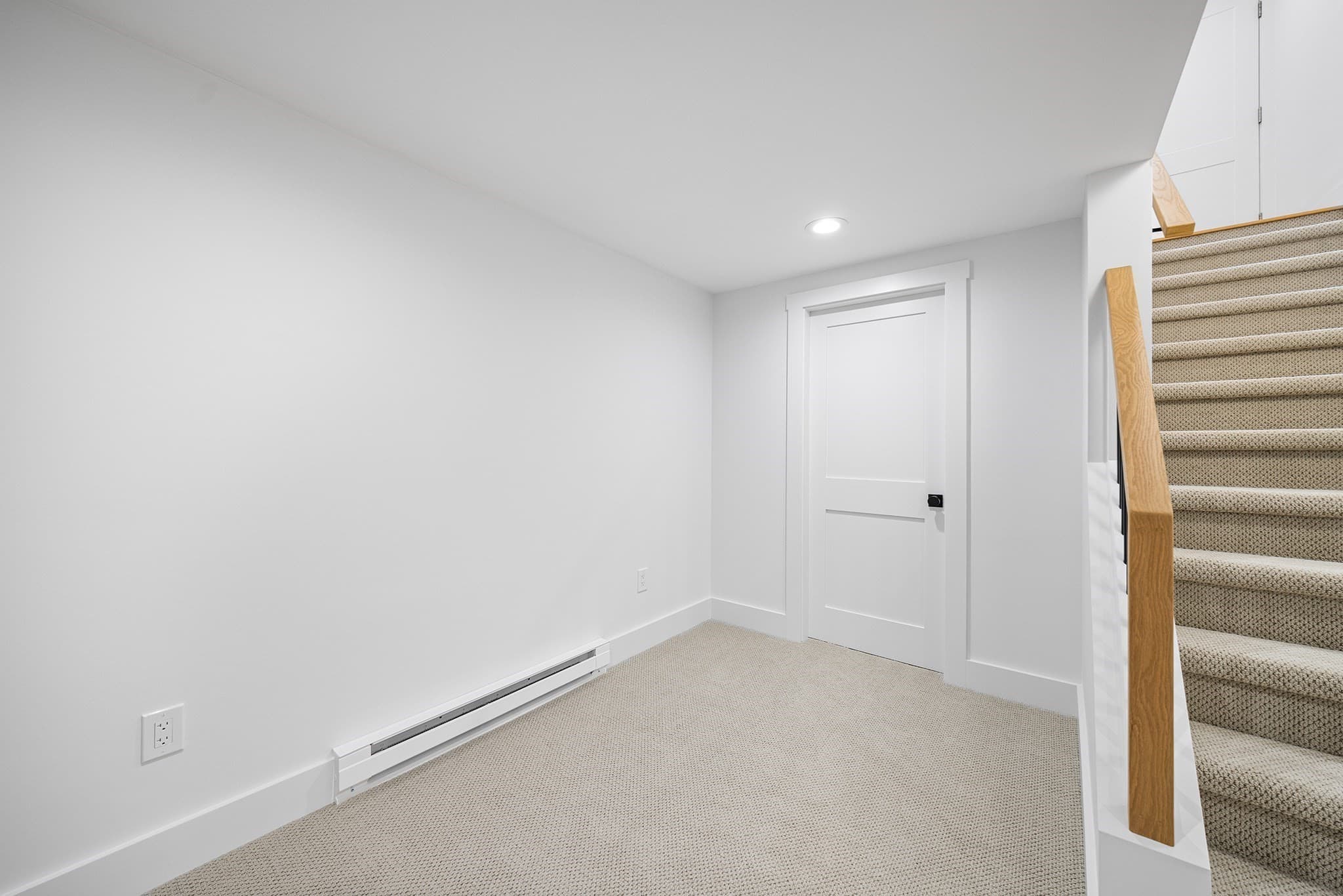 Single Family Residence at 192 Westboro Rd, Upton MA 01568, Upton, photo 26 of 32