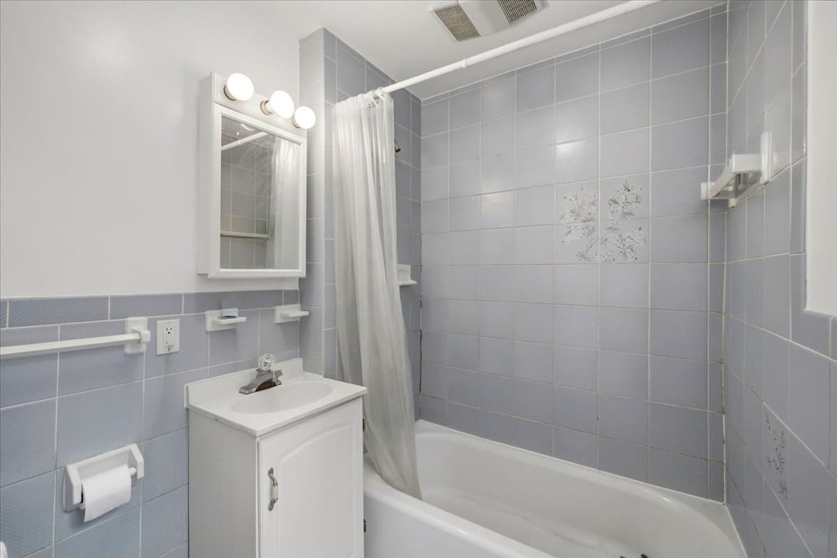 3 Family at 40-40 1/2 Savin Avenue, Norwood MA 02062, Norwood, photo 18 of 42