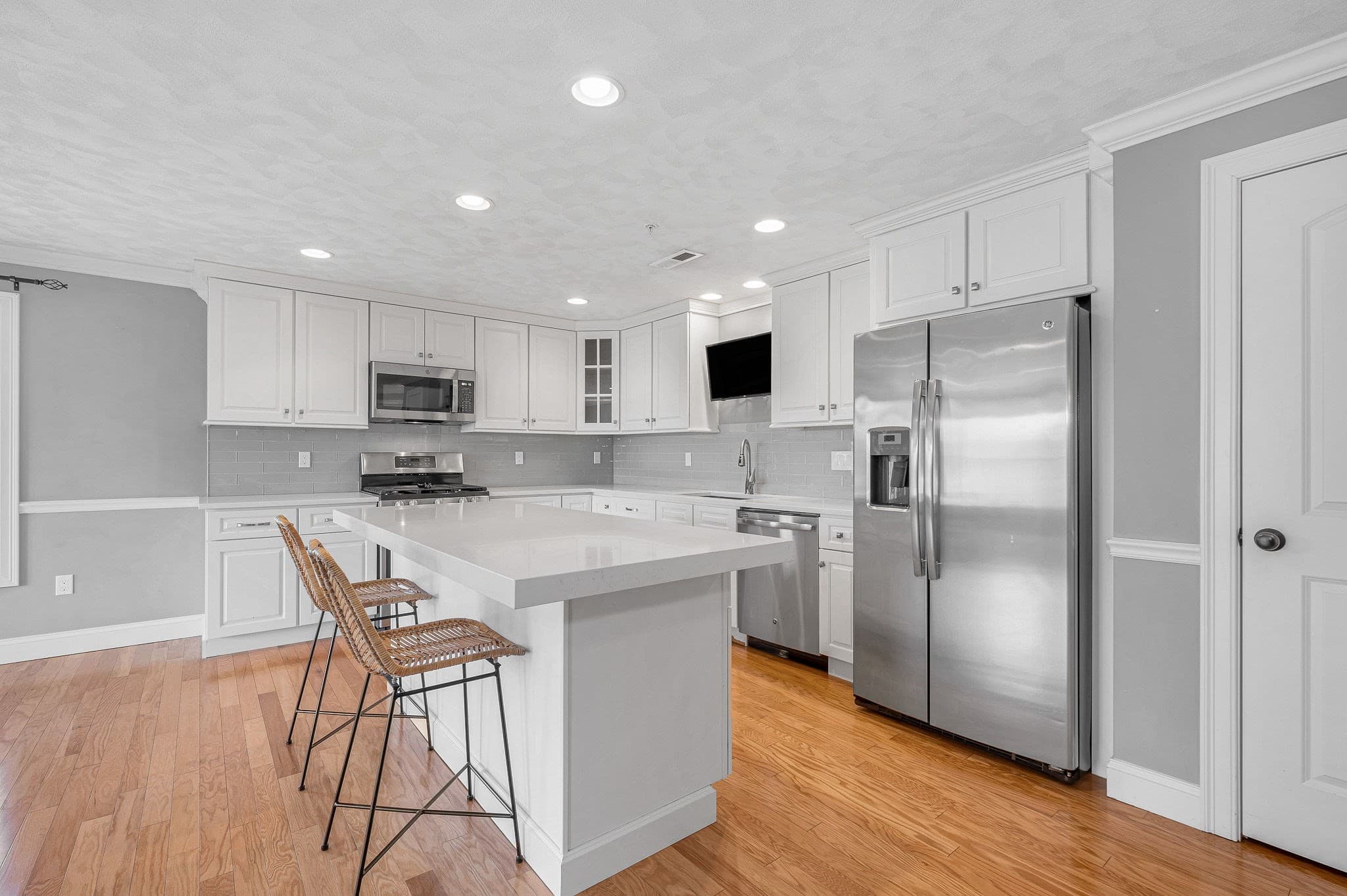 Condominium at 15 Church St # 304, Wilmington MA 01887, Wilmington, photo 3 of 38