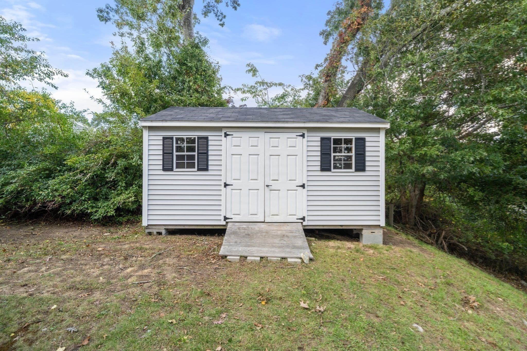 Single Family Residence at 32 Grandview Dr, Plymouth MA 02360, Plymouth, photo 14 of 39