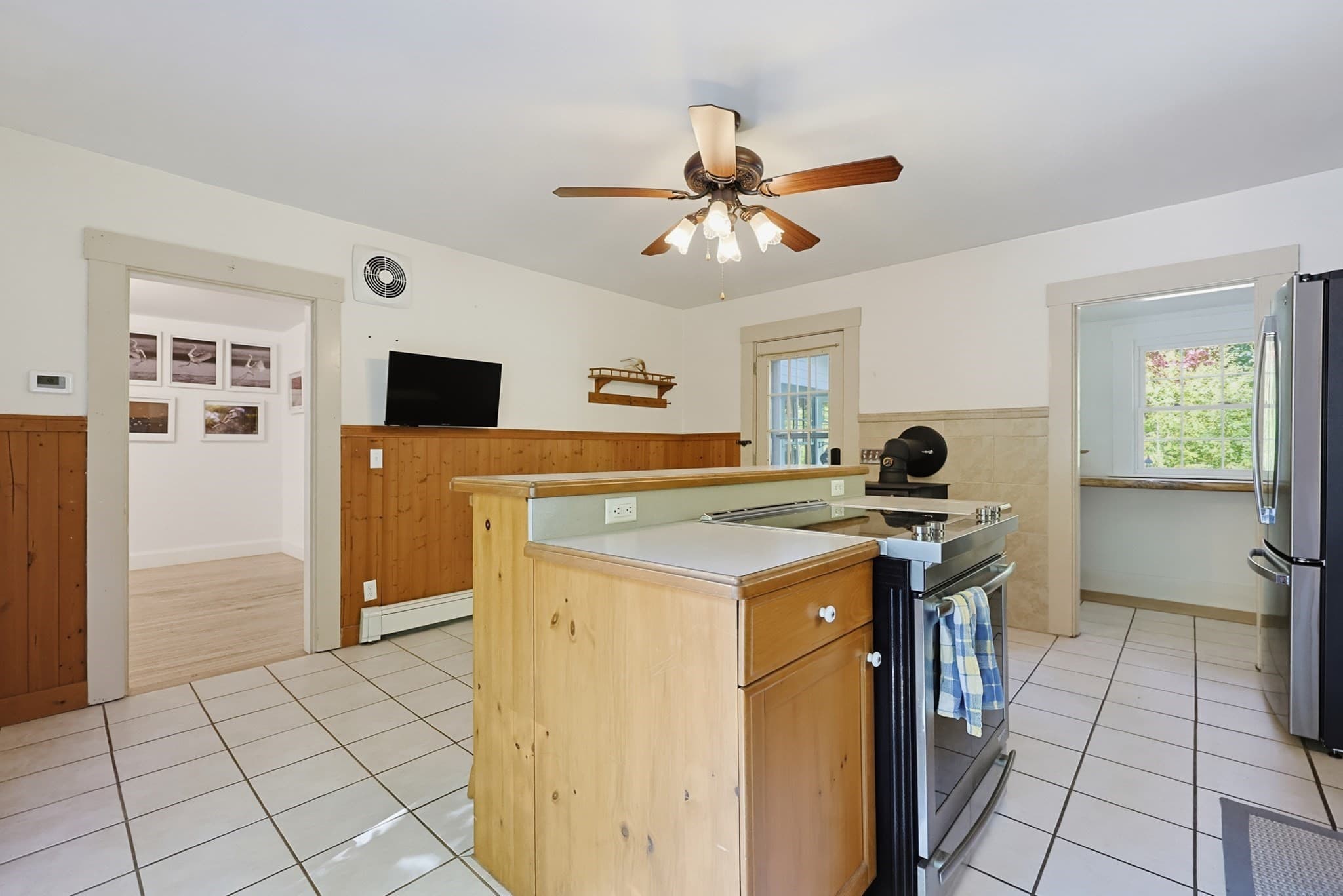 Single Family Residence at 509 Ashby State Rd, Fitchburg MA 01420, Fitchburg, photo 34 of 42