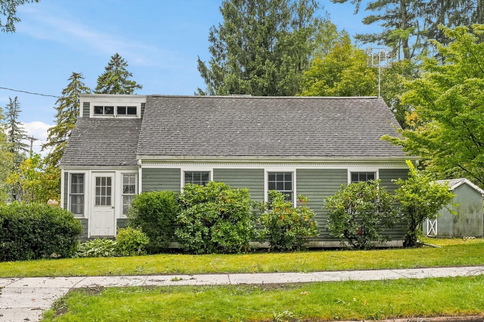 Single Family Residence at 3 Norman Ave, Newburyport MA 01950, Newburyport, photo 2 of 38