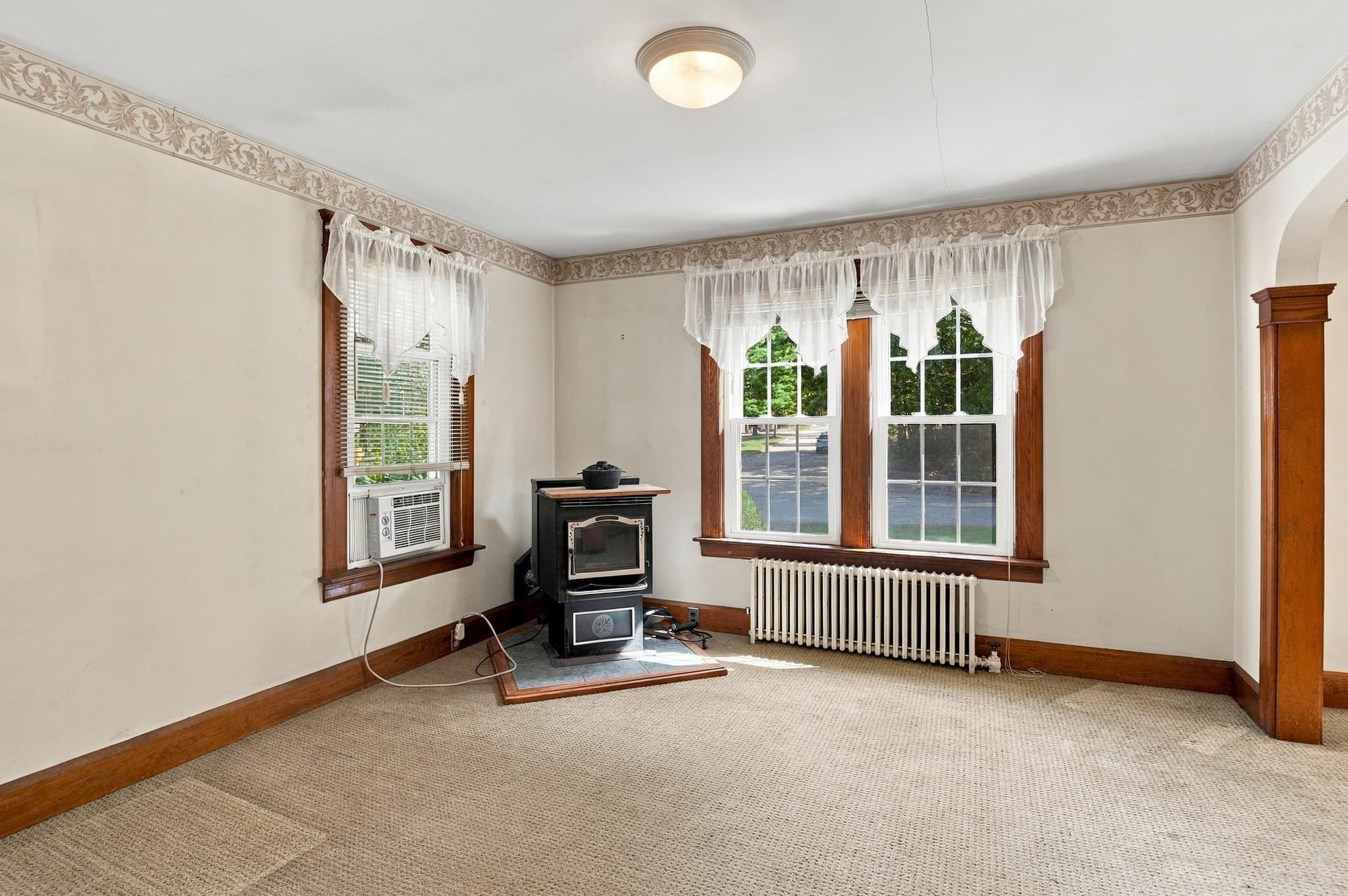 Single Family Residence at 416 Rochdale St, Auburn MA 01501, Auburn, photo 16 of 40