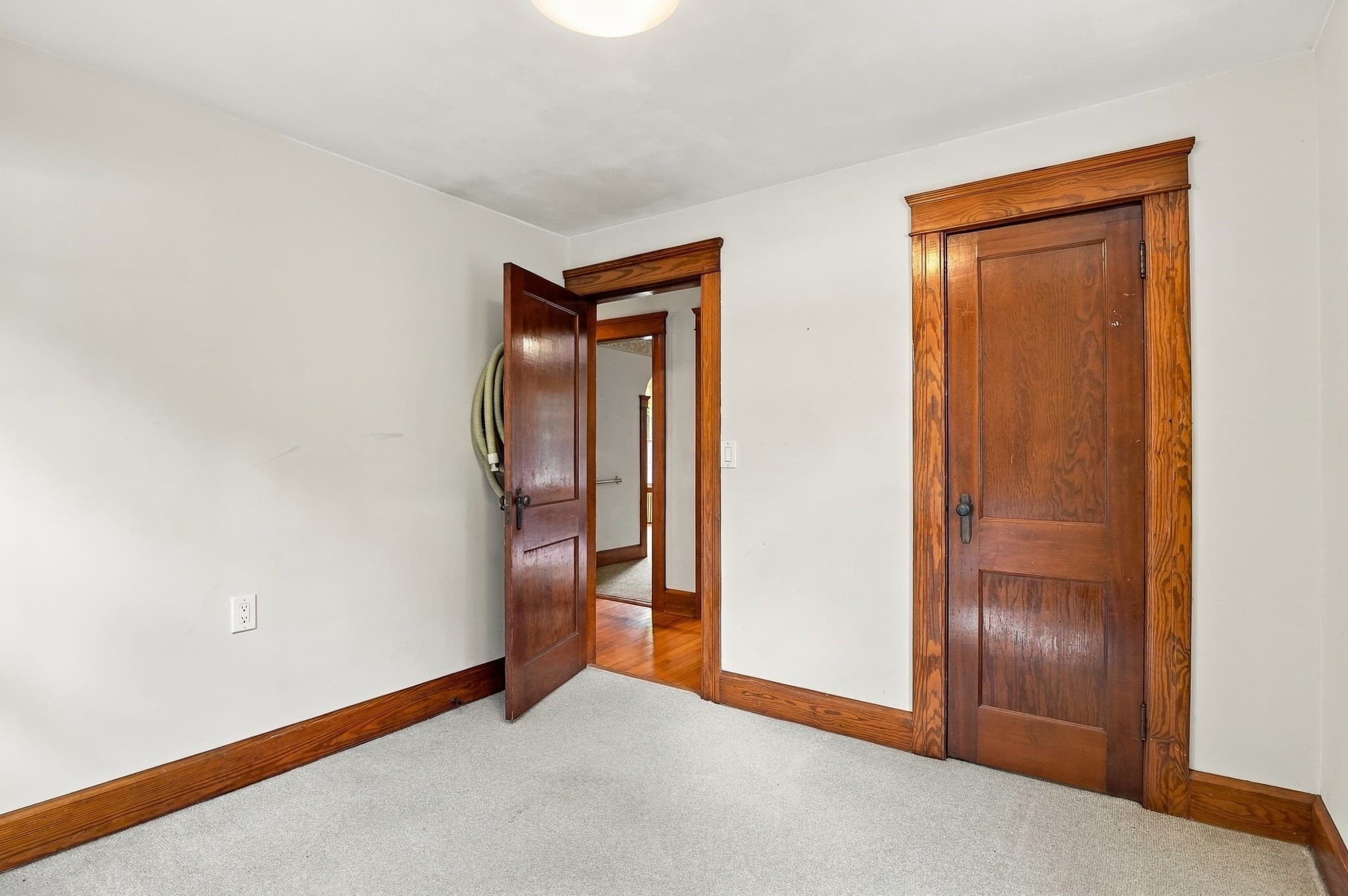 Single Family Residence at 416 Rochdale St, Auburn MA 01501, Auburn, photo 26 of 40