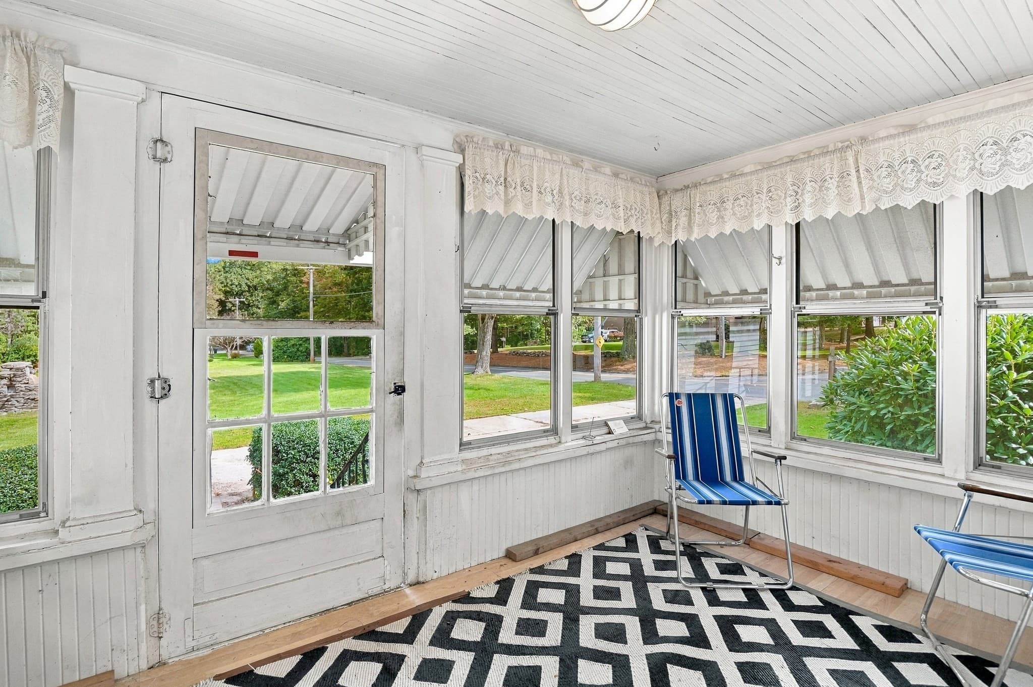 Single Family Residence at 416 Rochdale St, Auburn MA 01501, Auburn, photo 10 of 40
