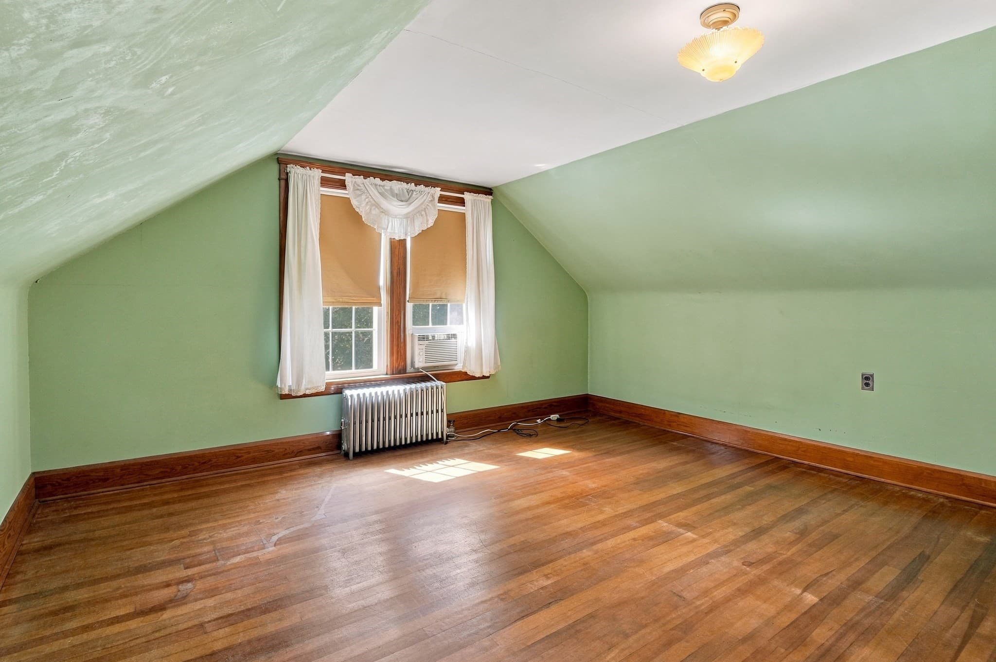 Single Family Residence at 416 Rochdale St, Auburn MA 01501, Auburn, photo 33 of 40