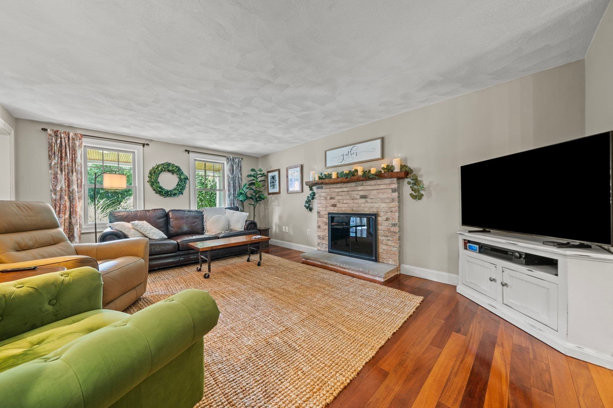 Single Family Residence at 26 Elizabeth Street, Amesbury MA 01913, Amesbury, photo 2 of 42