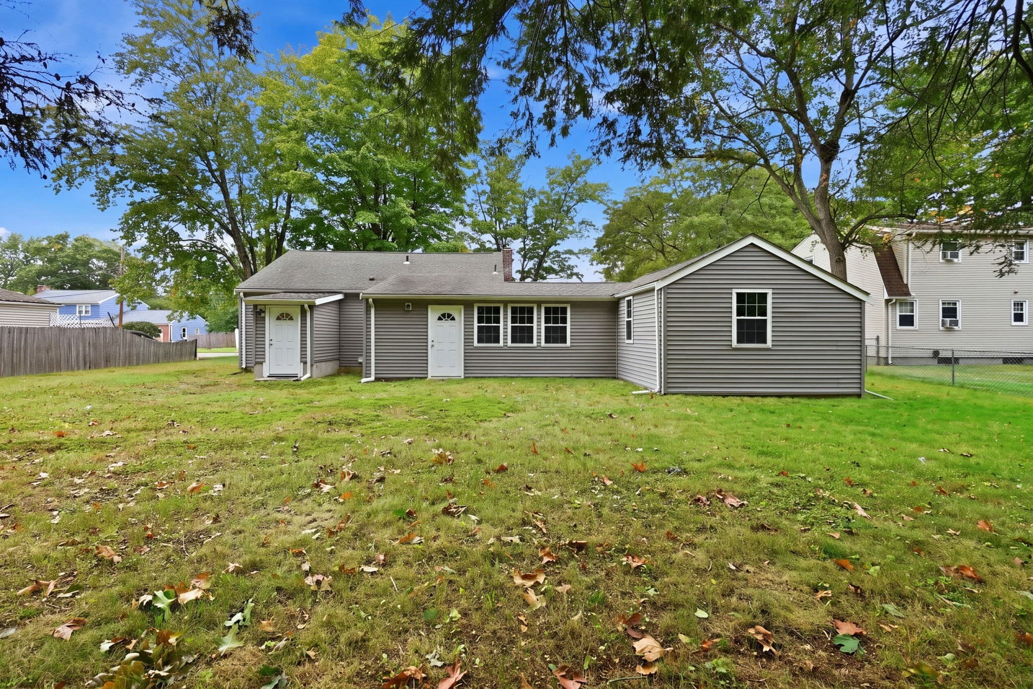 Single Family Residence at 43 Pine Acre Rd, Springfield MA 01129, Springfield, photo 3 of 40