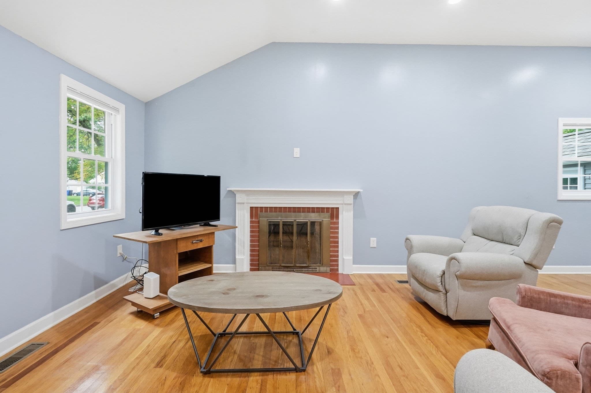 Single Family Residence at 43 Pine Acre Rd, Springfield MA 01129, Springfield, photo 36 of 40