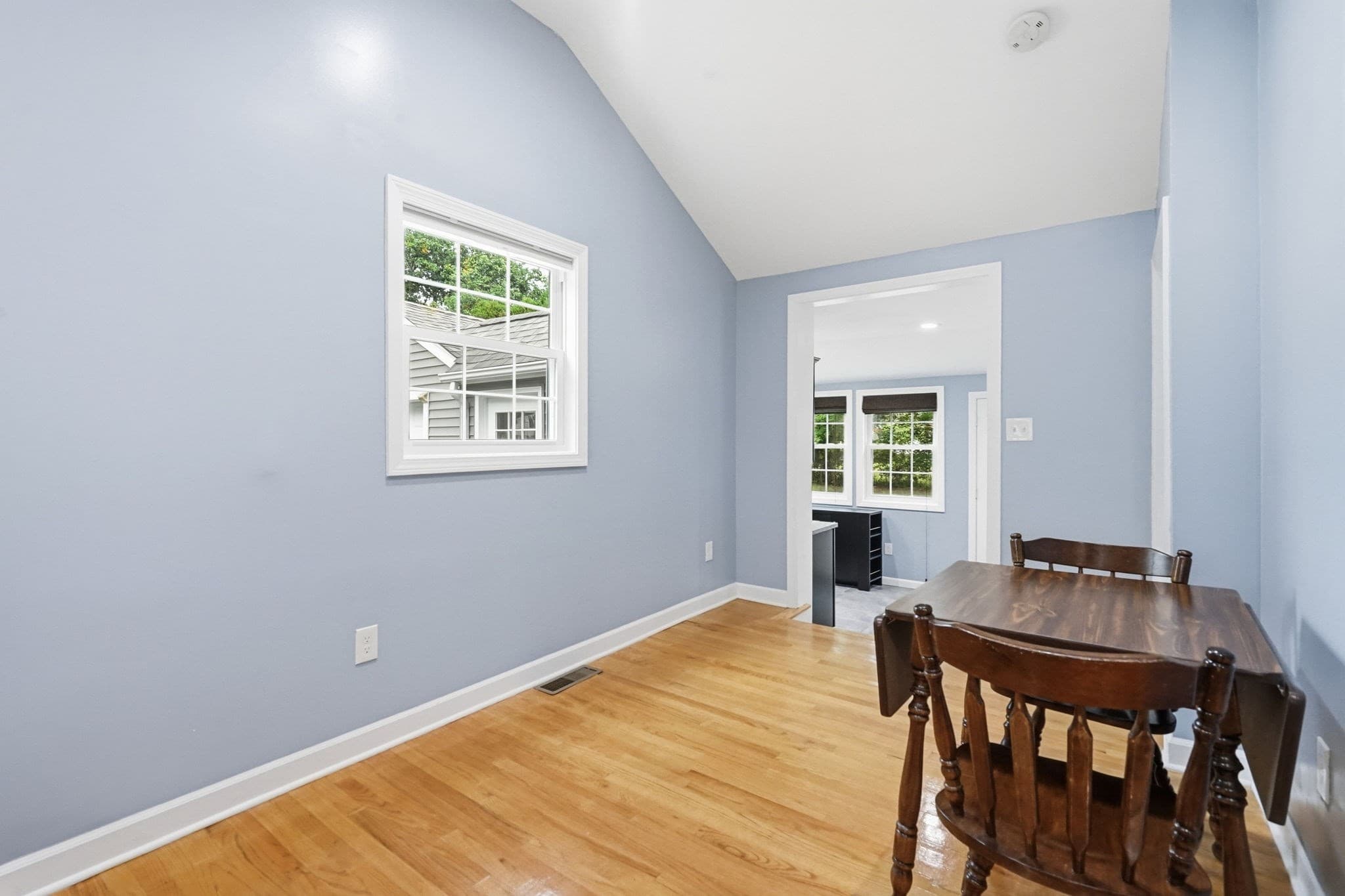 Single Family Residence at 43 Pine Acre Rd, Springfield MA 01129, Springfield, photo 5 of 40