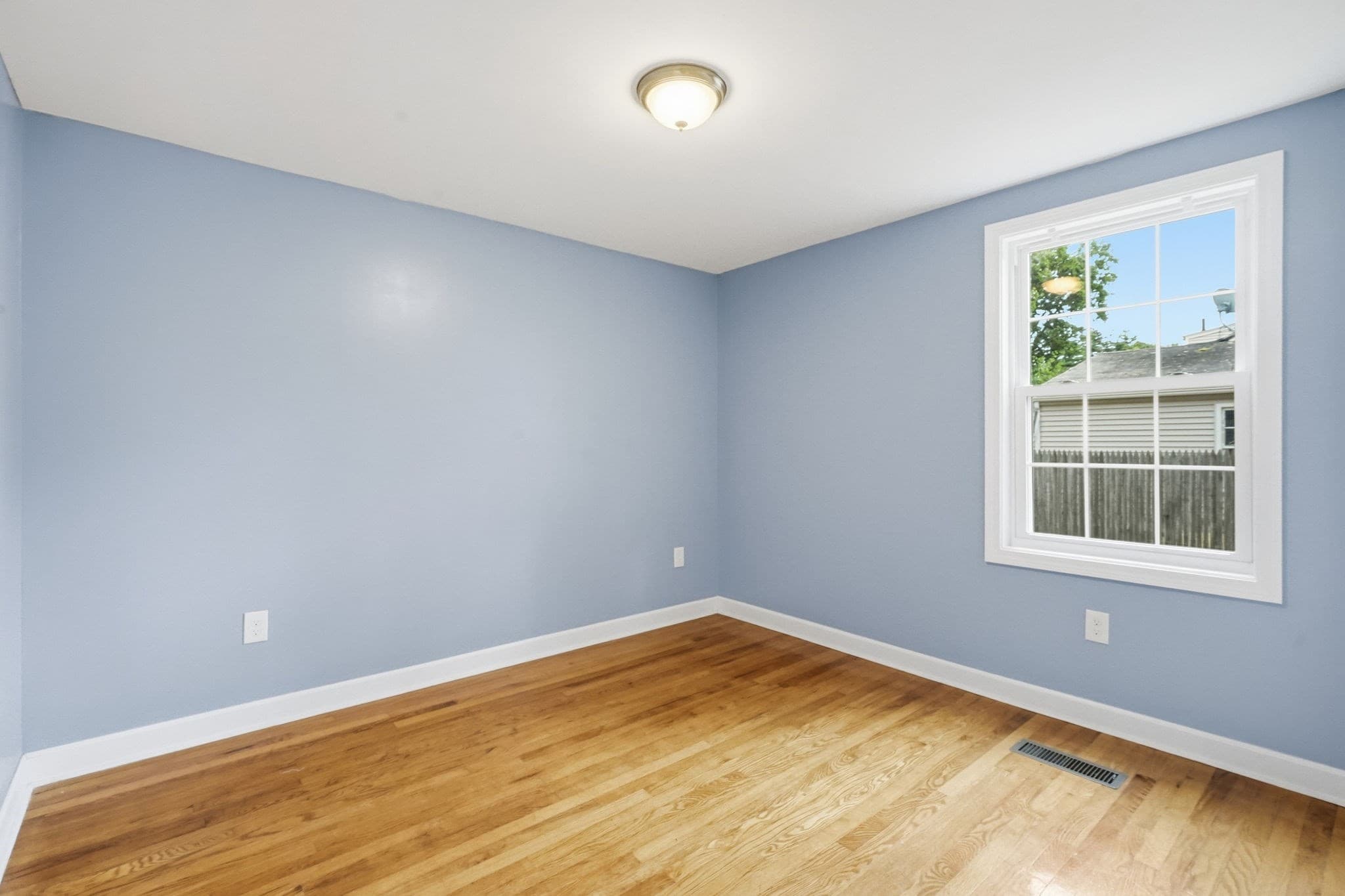 Single Family Residence at 43 Pine Acre Rd, Springfield MA 01129, Springfield, photo 34 of 40