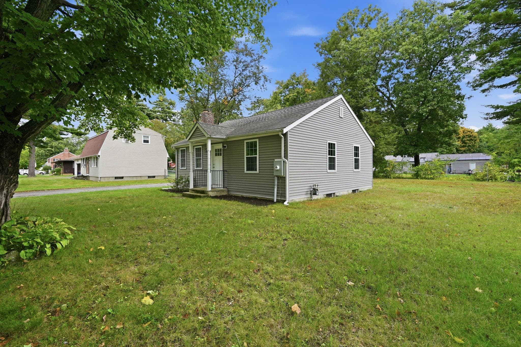 Single Family Residence at 43 Pine Acre Rd, Springfield MA 01129, Springfield, photo 38 of 40