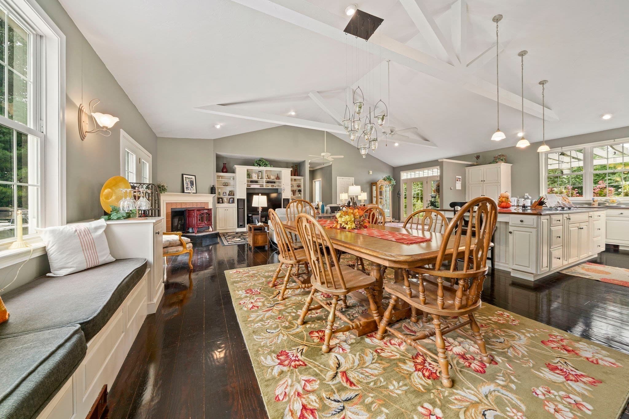 Single Family Residence at 12 Carolyn Ct, Swansea MA 02777, Swansea, photo 13 of 40