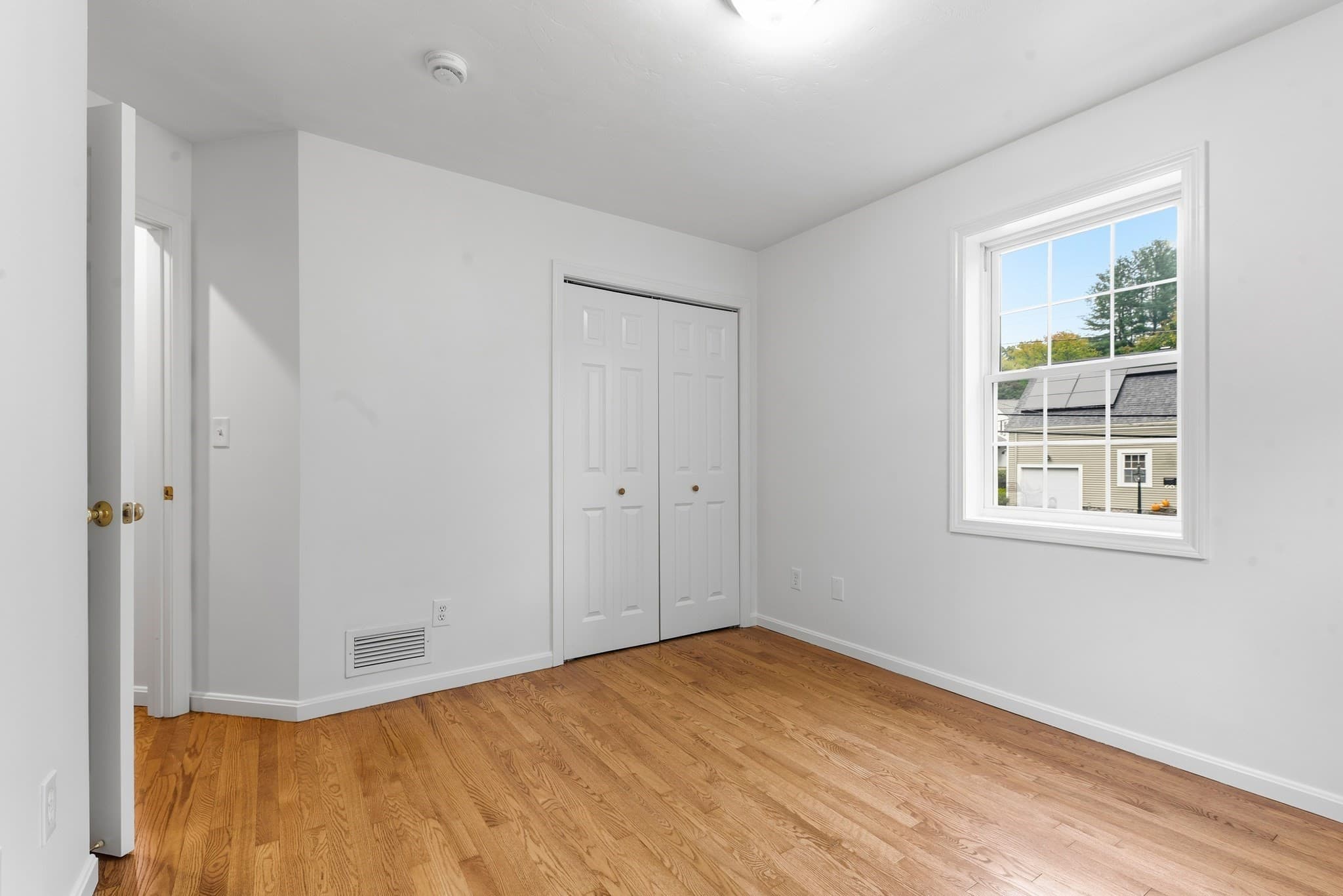 Single Family Residence at 15 Tory Fort Ln, Worcester MA 01602, Worcester, photo 16 of 29