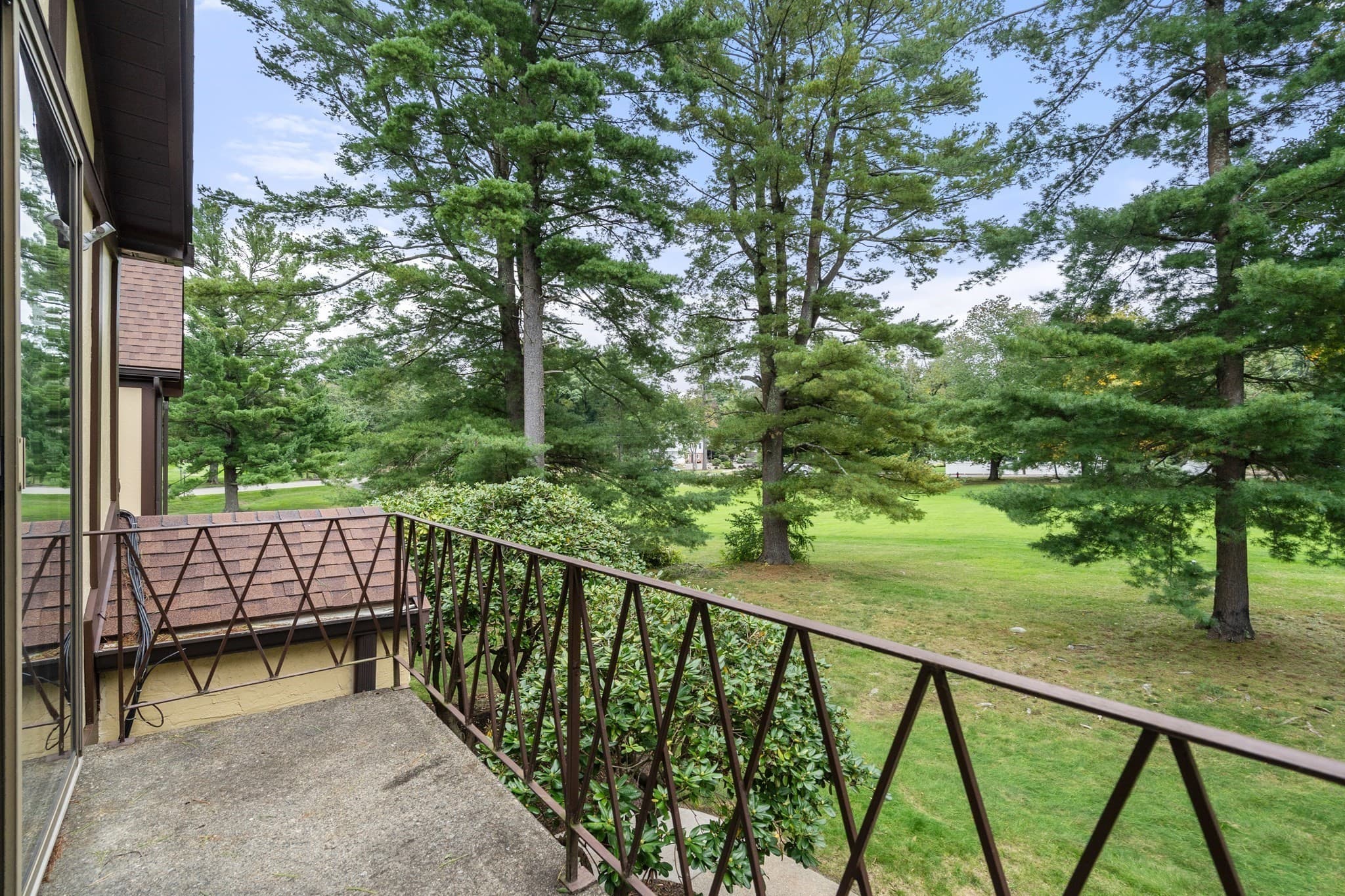 Condominium at 2 Rainbow Pond Dr # 7, Walpole MA 02081, Walpole, photo 32 of 33