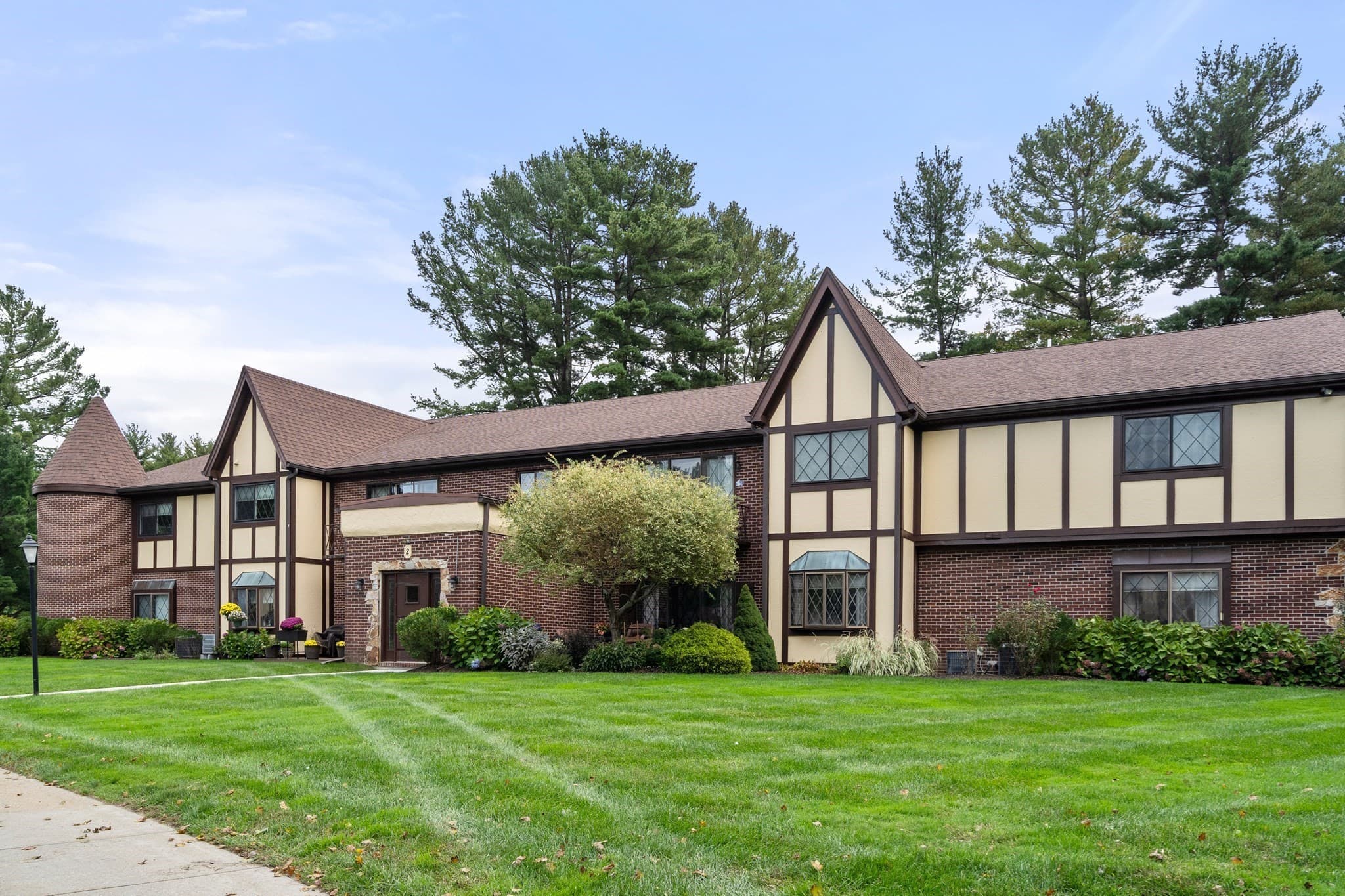 Condominium at 2 Rainbow Pond Dr # 7, Walpole MA 02081, Walpole, photo 29 of 33