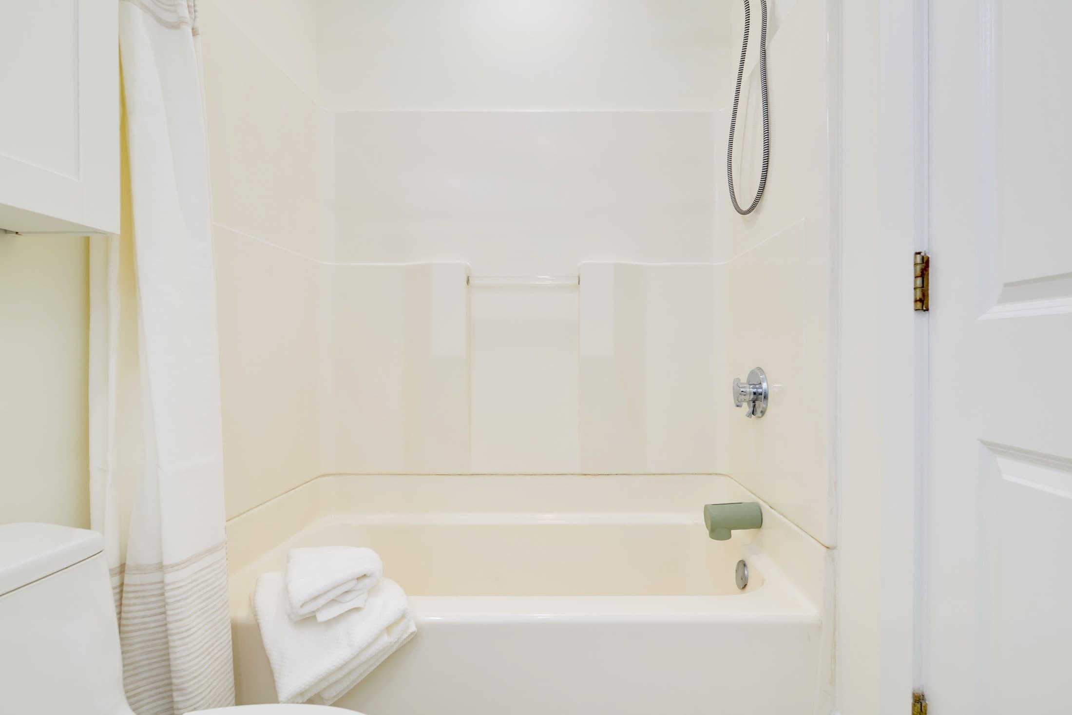 Condominium at 411 Norfolk Street, Somerville MA 02143, Somerville, photo 23 of 26