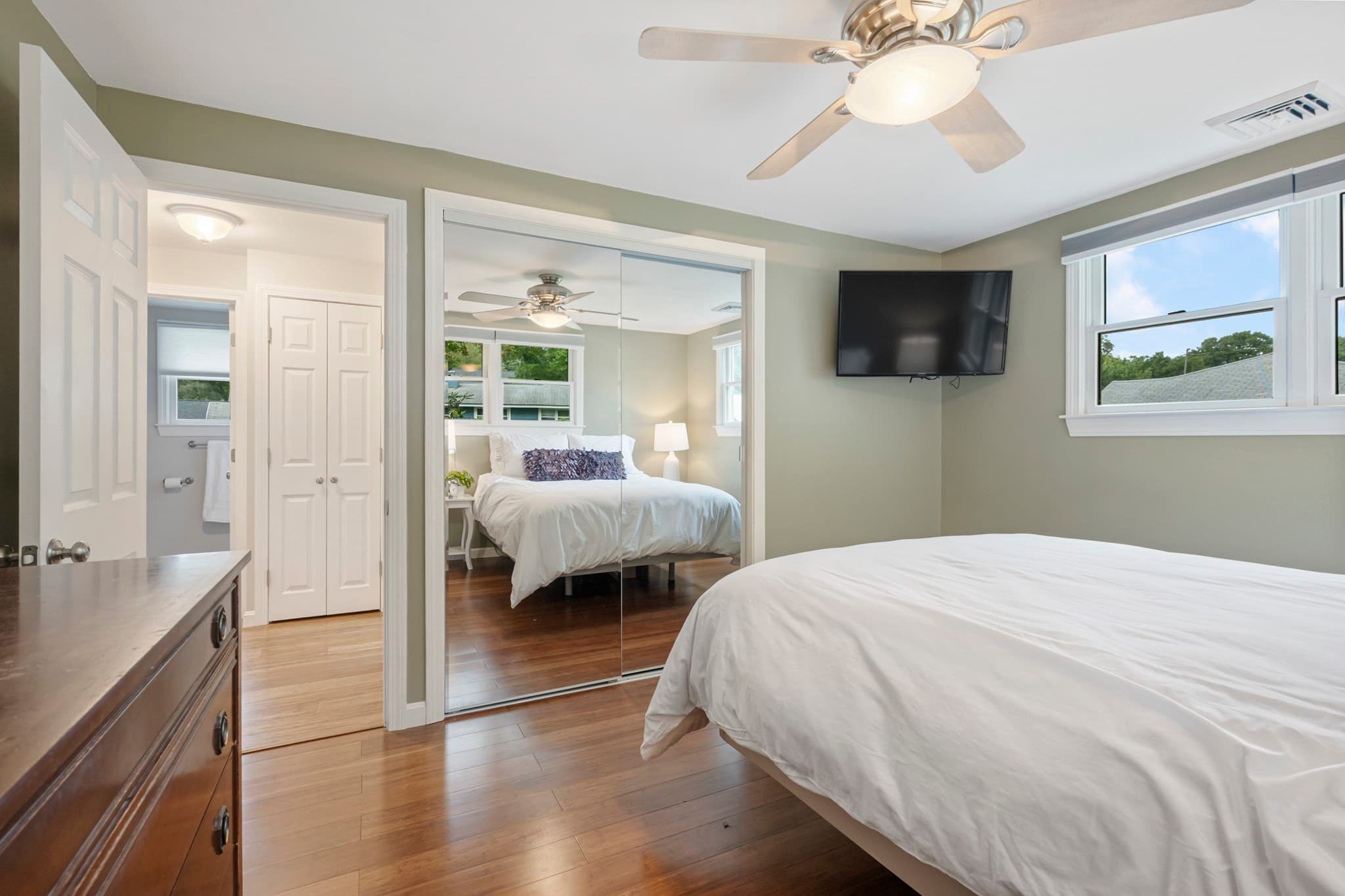 Single Family Residence at 12 Kennedy Rd, Bellingham MA 02019, Bellingham, photo 13 of 25