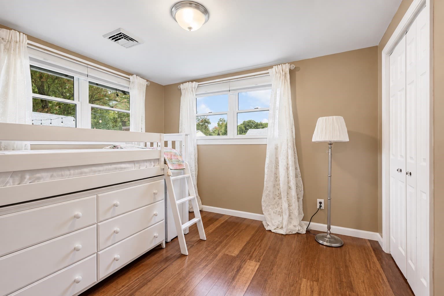Single Family Residence at 12 Kennedy Rd, Bellingham MA 02019, Bellingham, photo 15 of 25