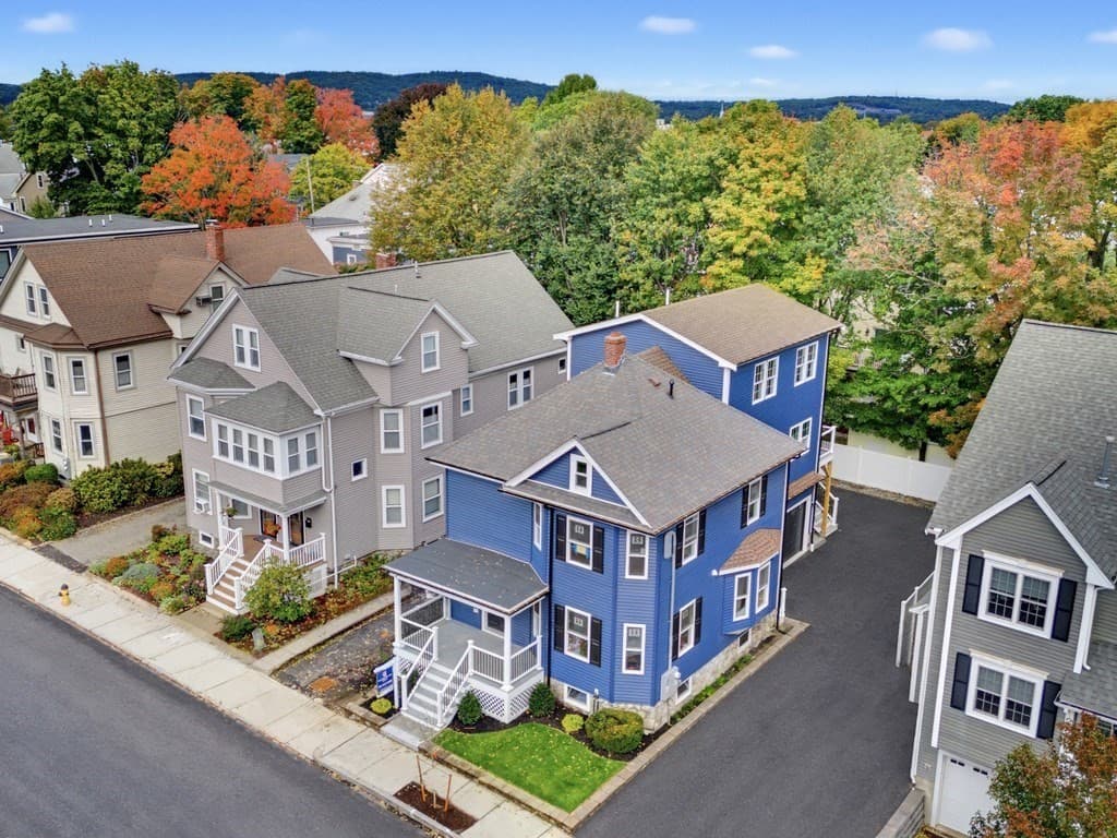 Condominium at 26 Fuller Street # 2, Waltham MA 02453, Waltham, photo 2 of 39