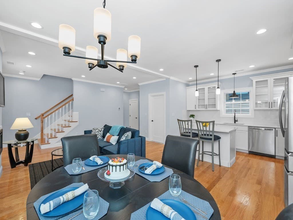 Condominium at 26 Fuller Street # 2, Waltham MA 02453, Waltham, photo 12 of 39
