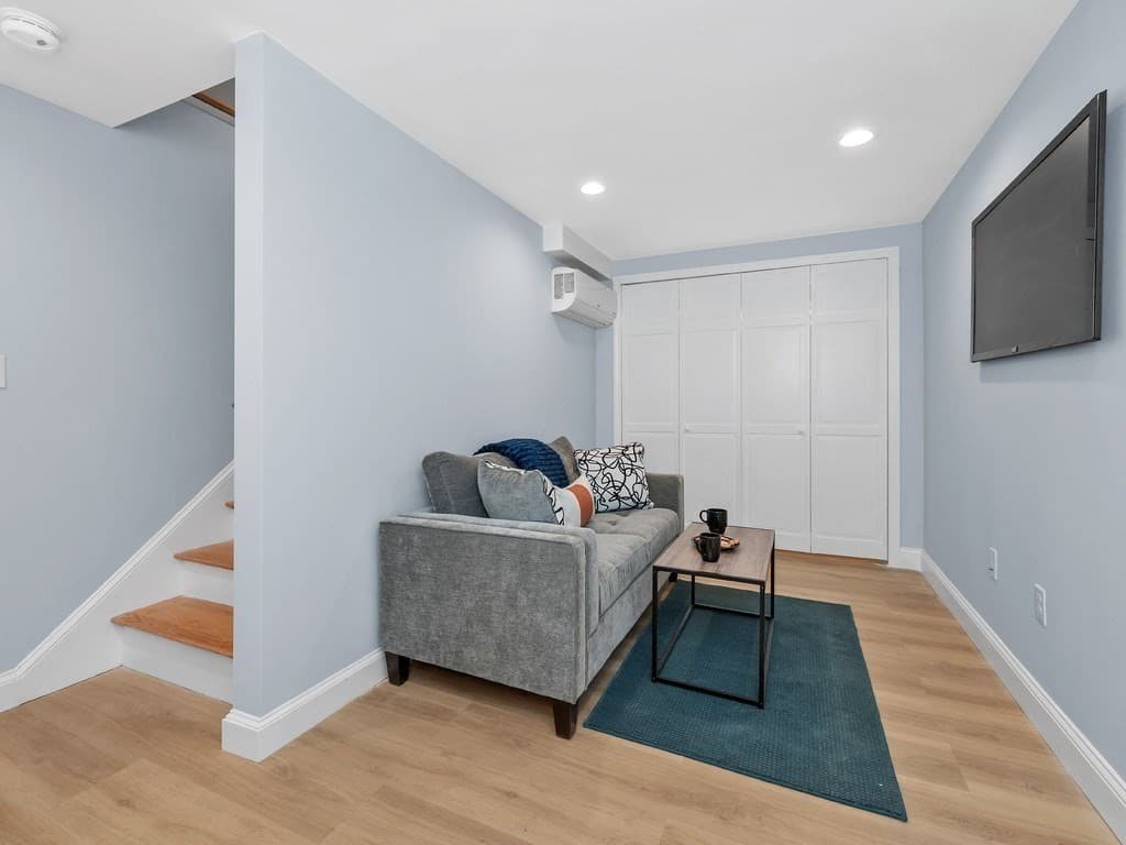 Condominium at 26 Fuller Street # 2, Waltham MA 02453, Waltham, photo 28 of 39