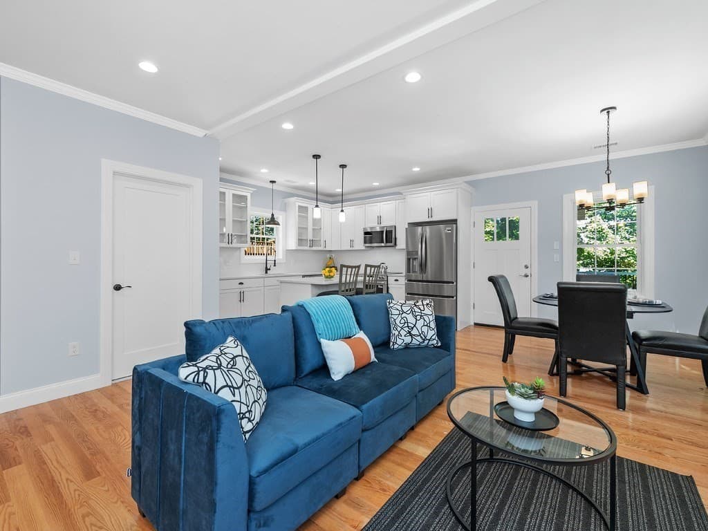 Condominium at 26 Fuller Street # 2, Waltham MA 02453, Waltham, photo 9 of 39