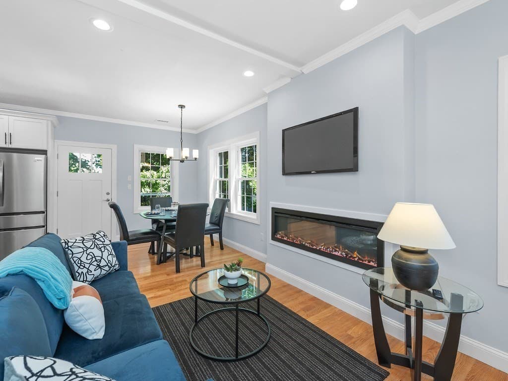 Condominium at 26 Fuller Street # 2, Waltham MA 02453, Waltham, photo 10 of 39