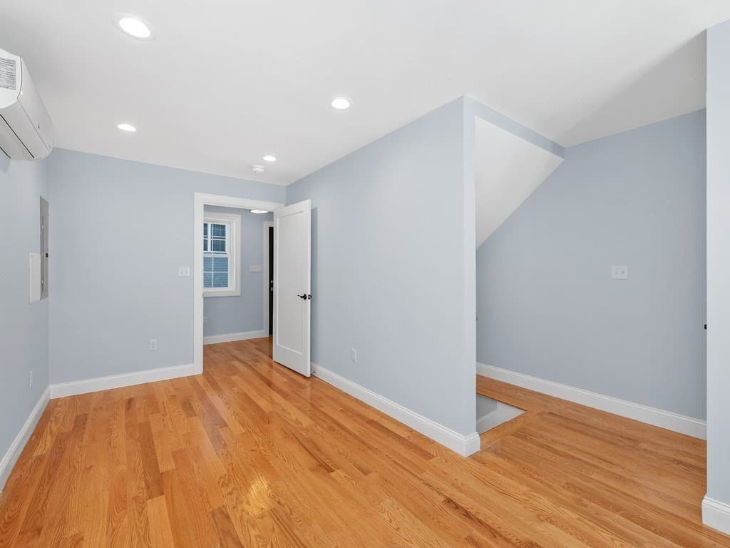 Condominium at 26 Fuller Street # 2, Waltham MA 02453, Waltham, photo 31 of 39