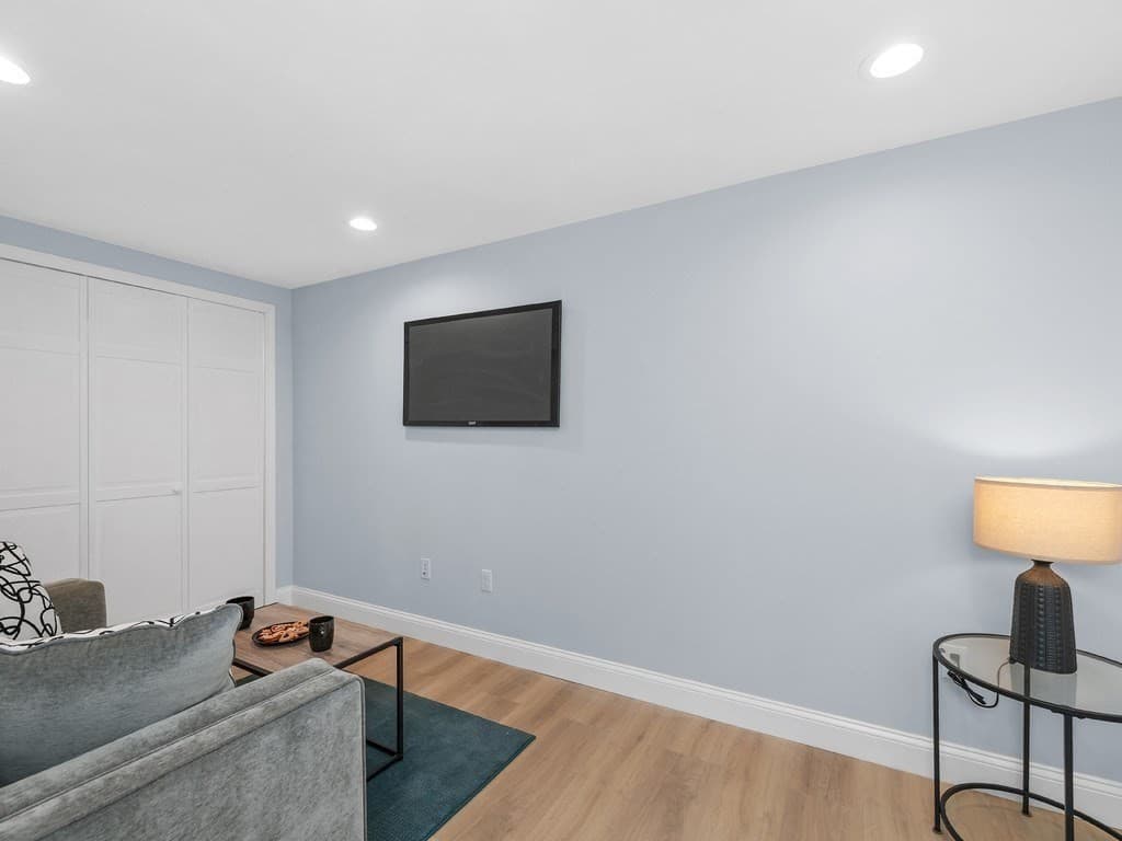 Condominium at 26 Fuller Street # 2, Waltham MA 02453, Waltham, photo 29 of 39