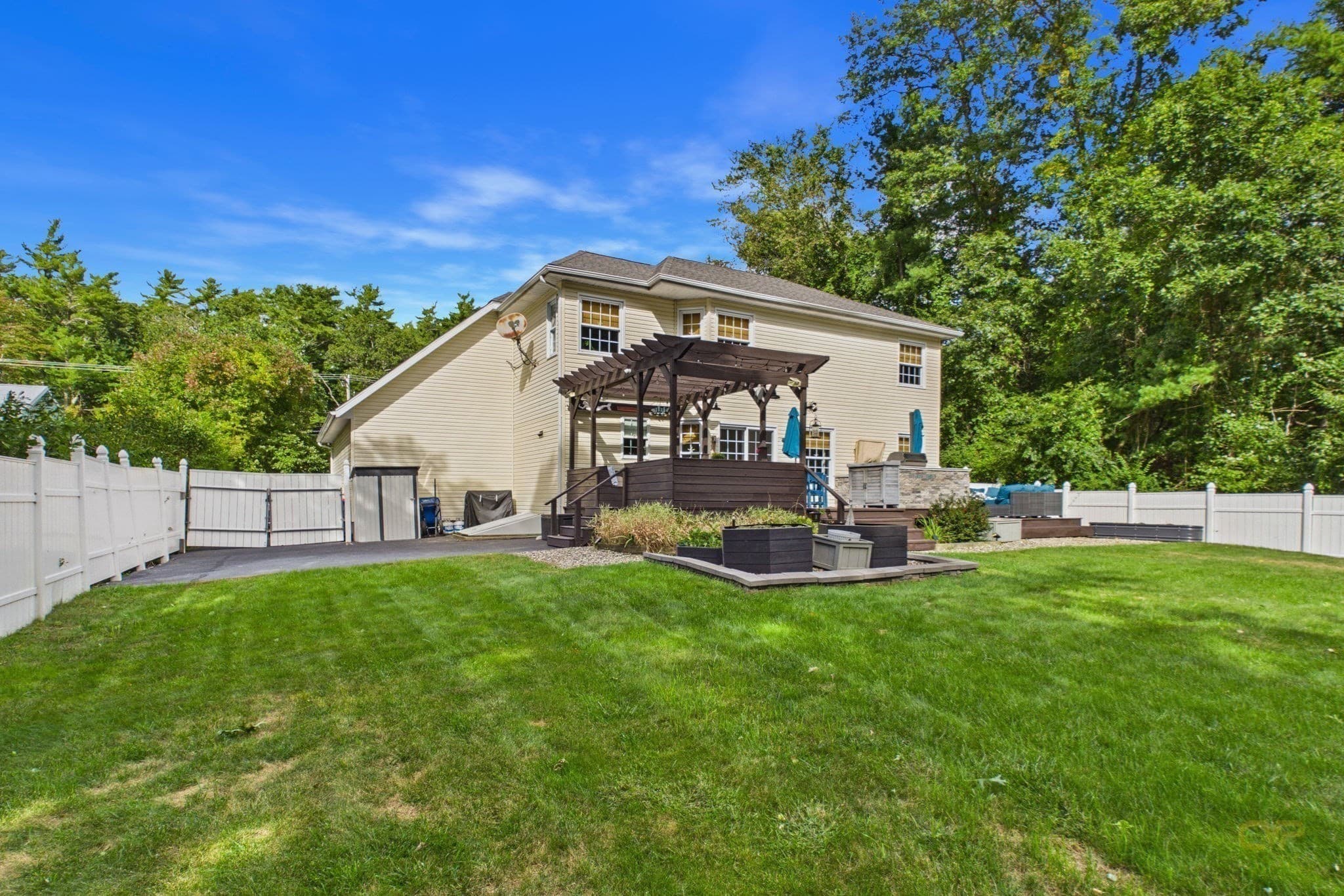 Single Family Residence at 110 Fearing Hill Rd, Wareham MA 02576, Wareham, photo 40 of 42