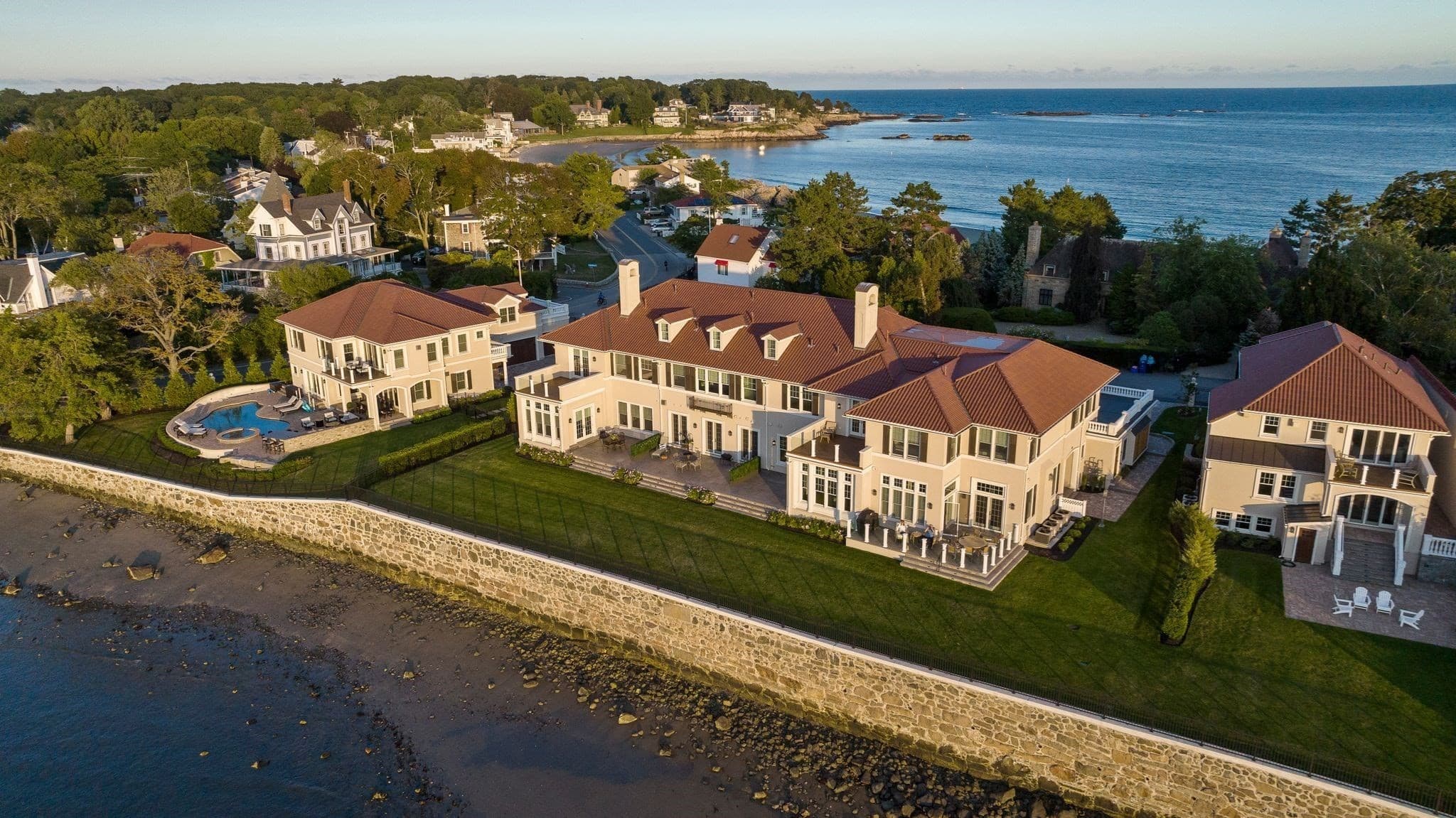 Condominium at 19 Lincoln House Point # 19, Swampscott MA 01907, Swampscott, photo 5 of 42