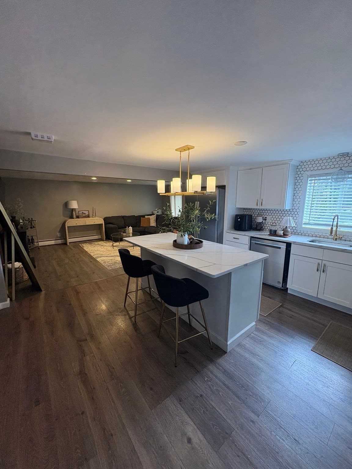 Single Family Residence at 10 Cambo St, Brockton MA 02301, Brockton, photo 2 of 25