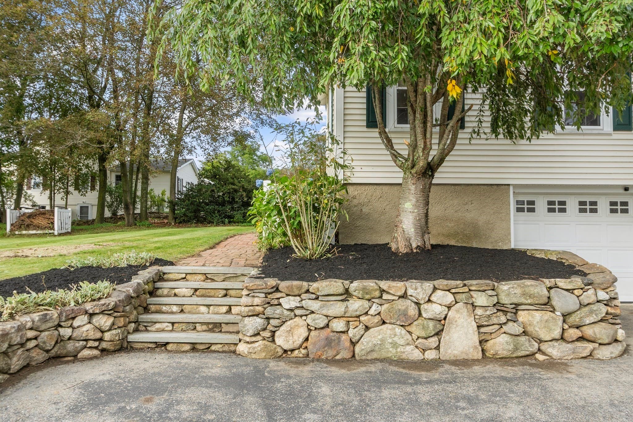 Single Family Residence at 11 Mayfield Road, Gardner MA 01440, Gardner, photo 4 of 42