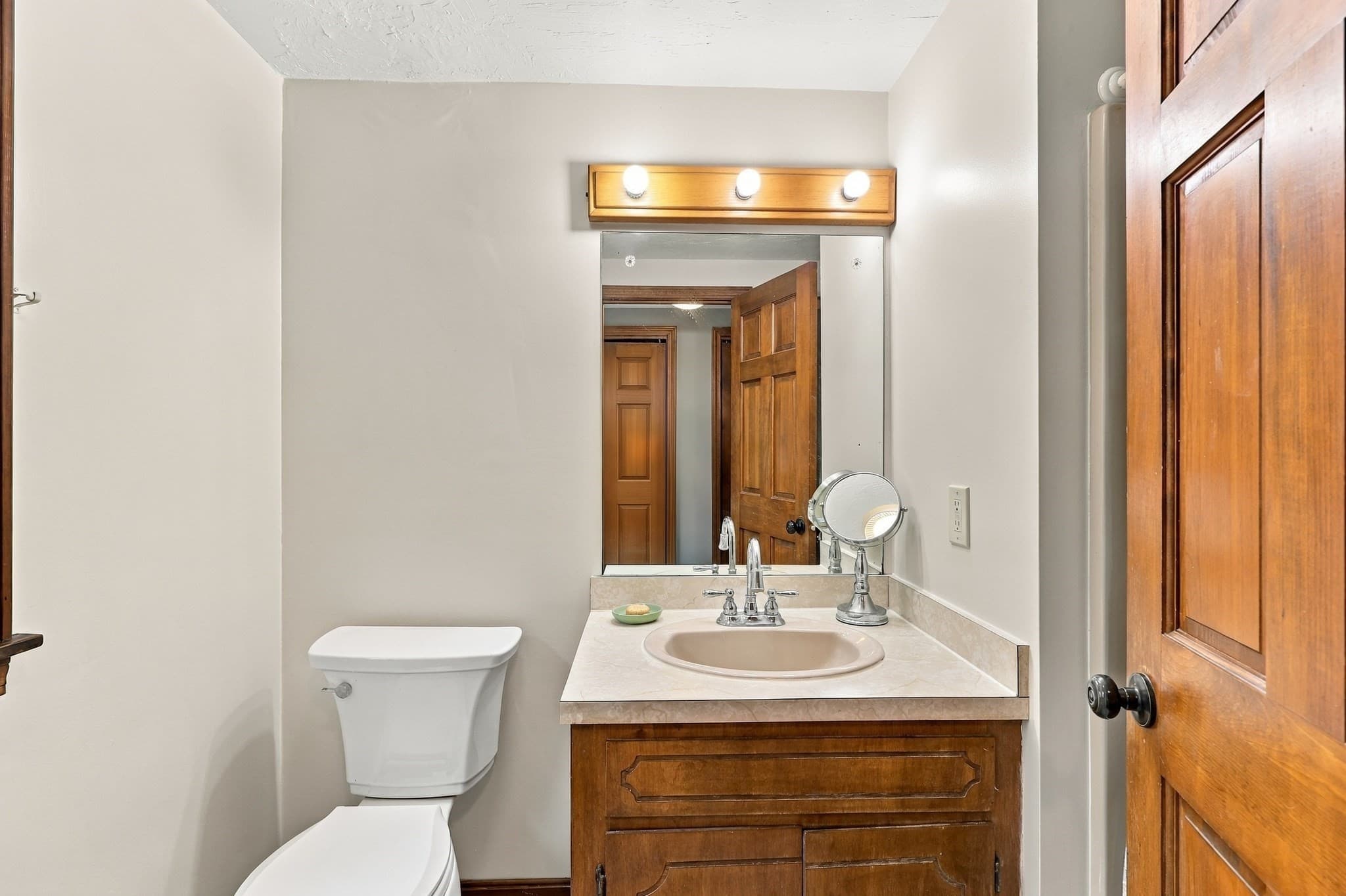 Single Family Residence at 10 Garrison Heights Drive, Oxford MA 01540, Oxford, photo 31 of 37