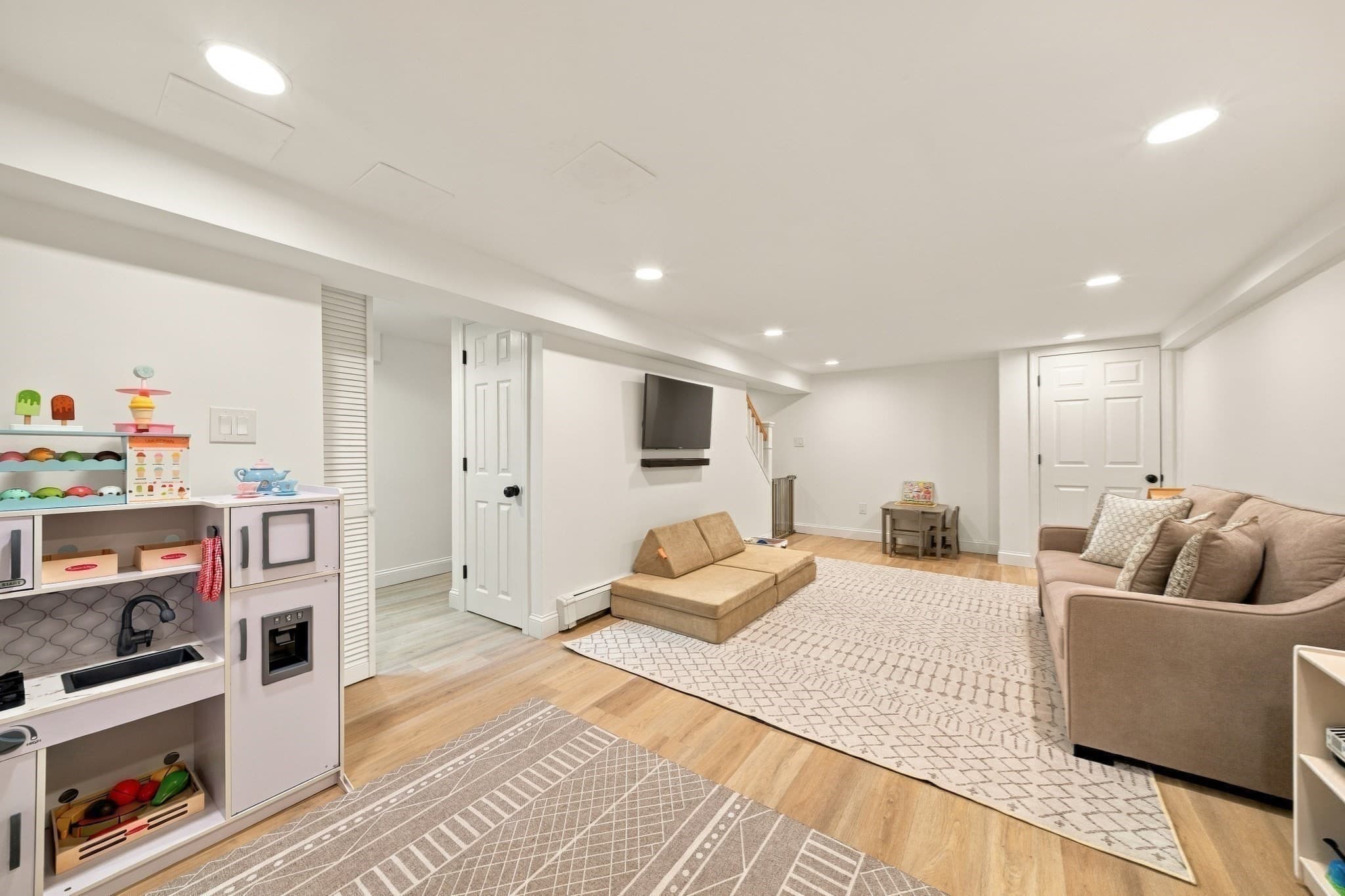 Single Family Residence at 6 Morse Rd, Wayland MA 01778, Wayland, photo 19 of 25
