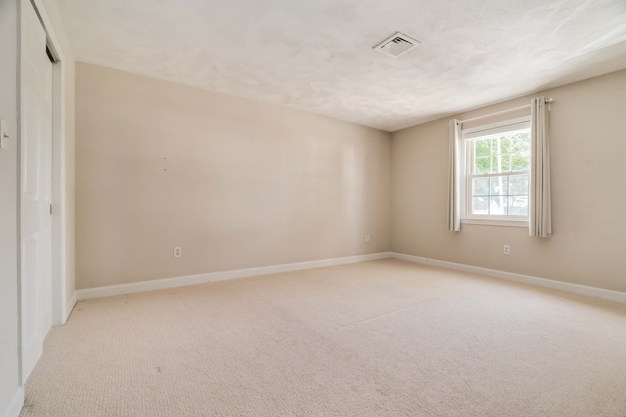 Condominium at 42 Salem St # A, Wakefield MA 01880, Wakefield, photo 26 of 29
