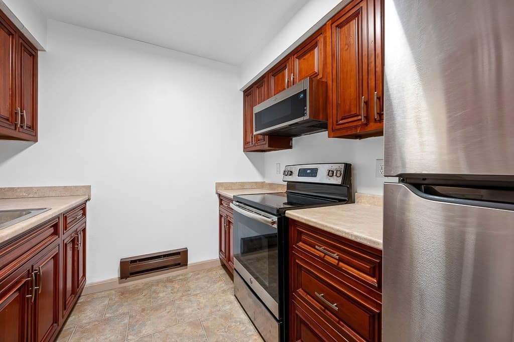Condominium at 36A Gibbs St # 11, Worcester MA 01607, Worcester, photo 6 of 22