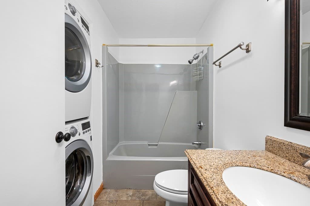 Condominium at 36A Gibbs St # 11, Worcester MA 01607, Worcester, photo 10 of 22