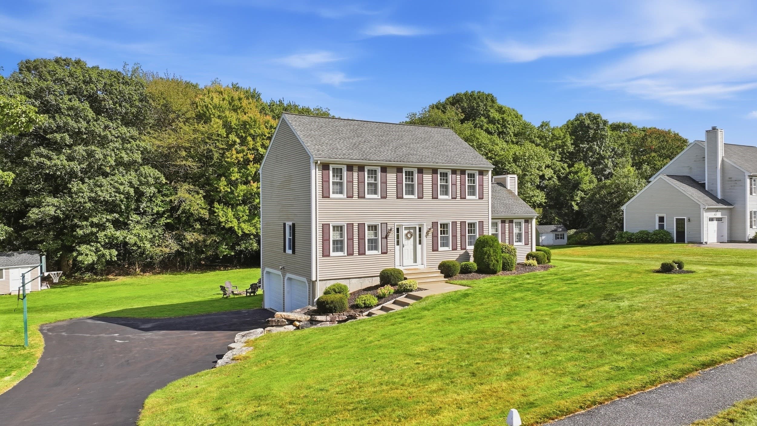 Single Family Residence at 16 Cedar Hill Rd, Sutton MA 01590, Sutton, photo 3 of 39