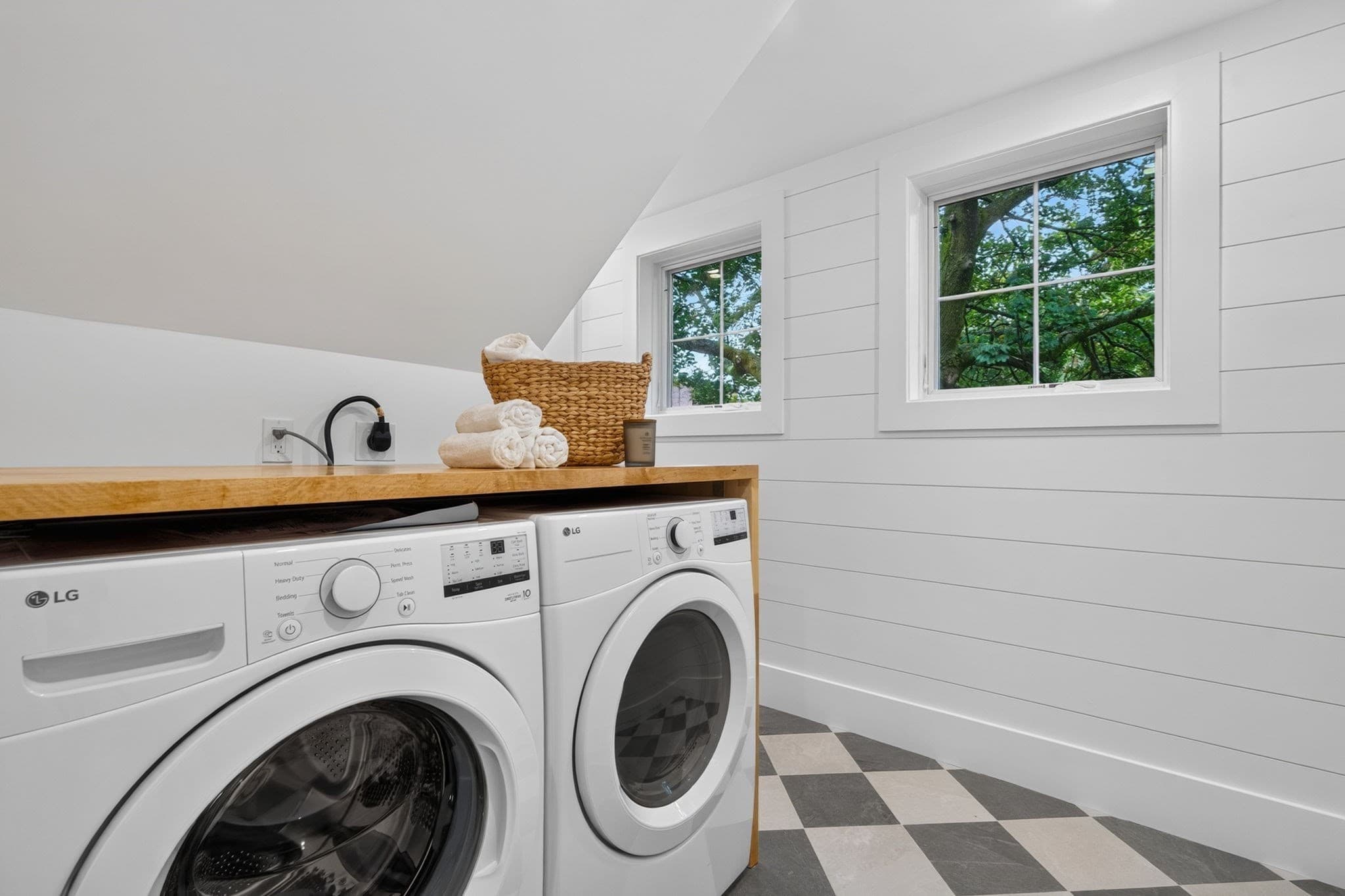 Single Family Residence at 21 Cottage Park Ave, Cambridge MA 02140, Cambridge, photo 36 of 40