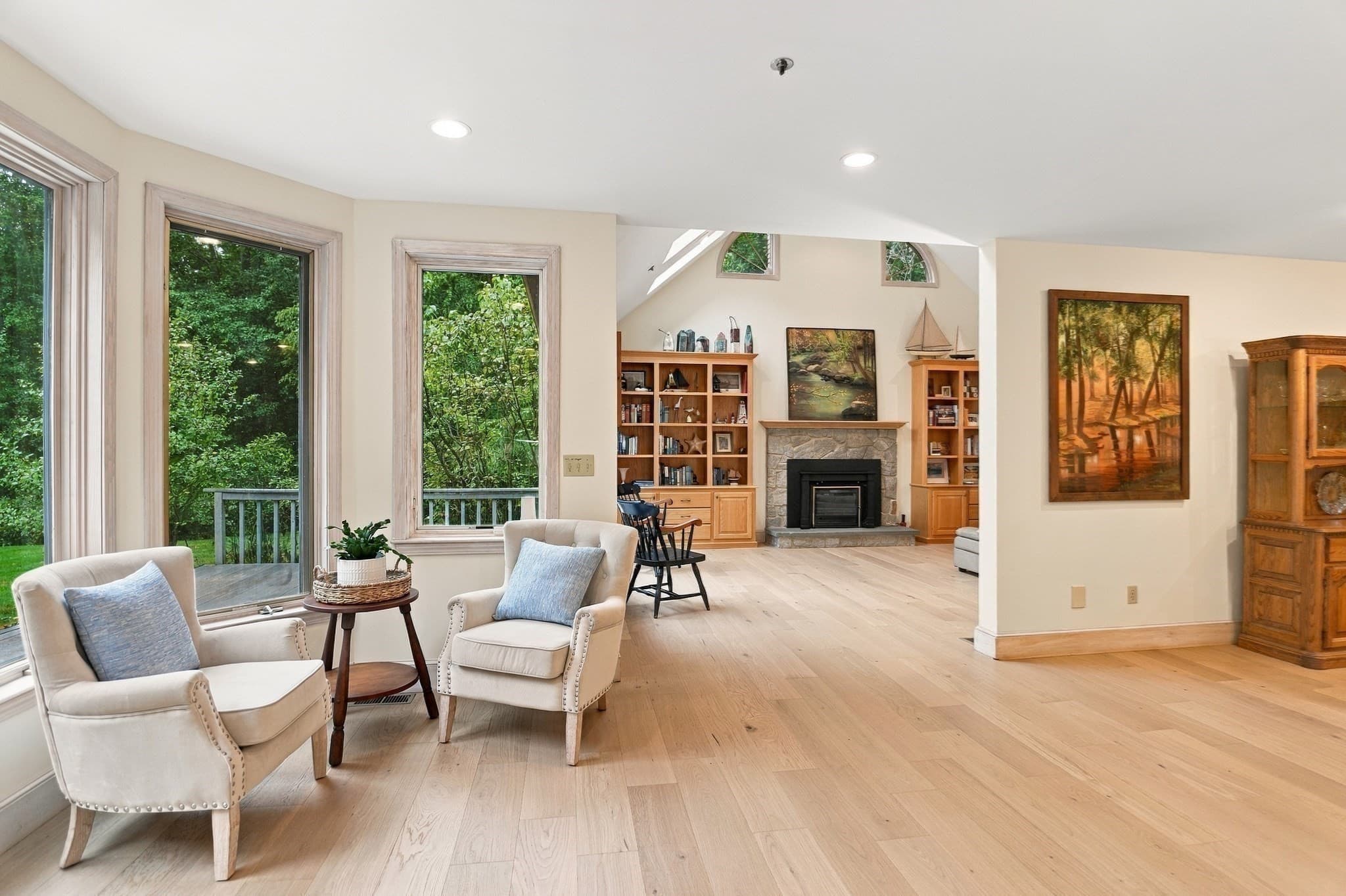 Single Family Residence at 9 Fox Run Dr, Haverhill MA 01832, Haverhill, photo 9 of 42