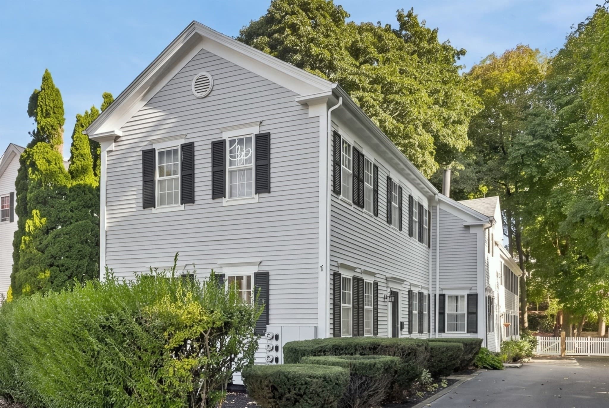 Condominium at 2 Greenleaf St # 3, Newburyport MA 01950, Newburyport, photo 2 of 35