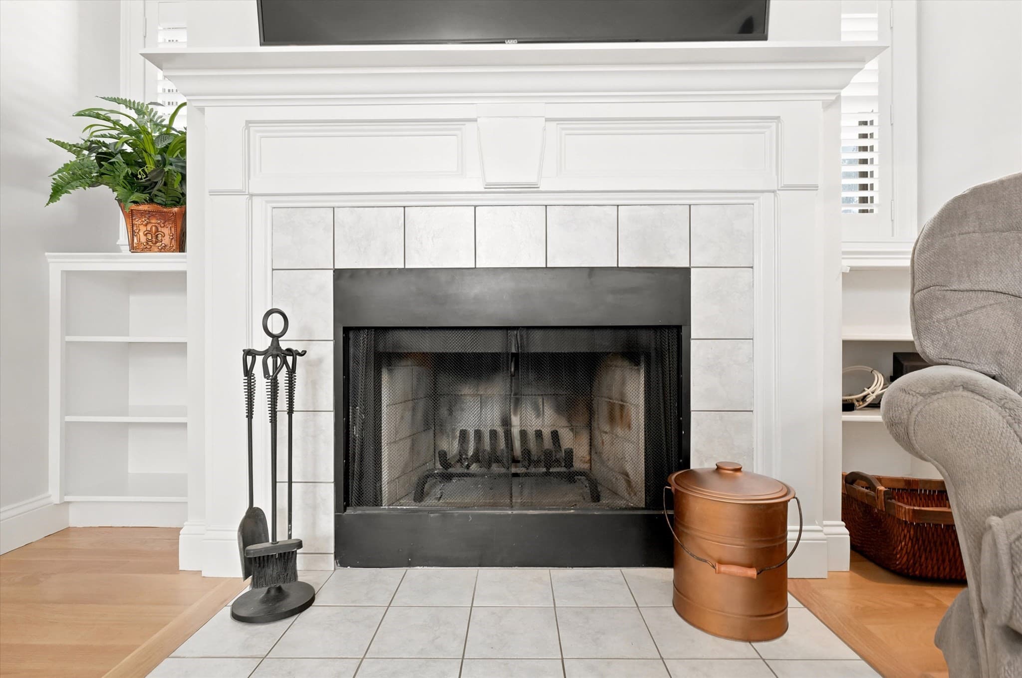 Condominium at 2 Greenleaf St # 3, Newburyport MA 01950, Newburyport, photo 8 of 35
