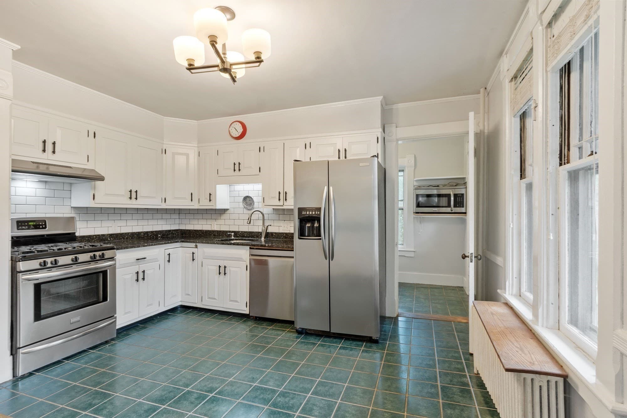 Single Family Residence at 27 Cherry St., Gardner MA 01440, Gardner, photo 11 of 42