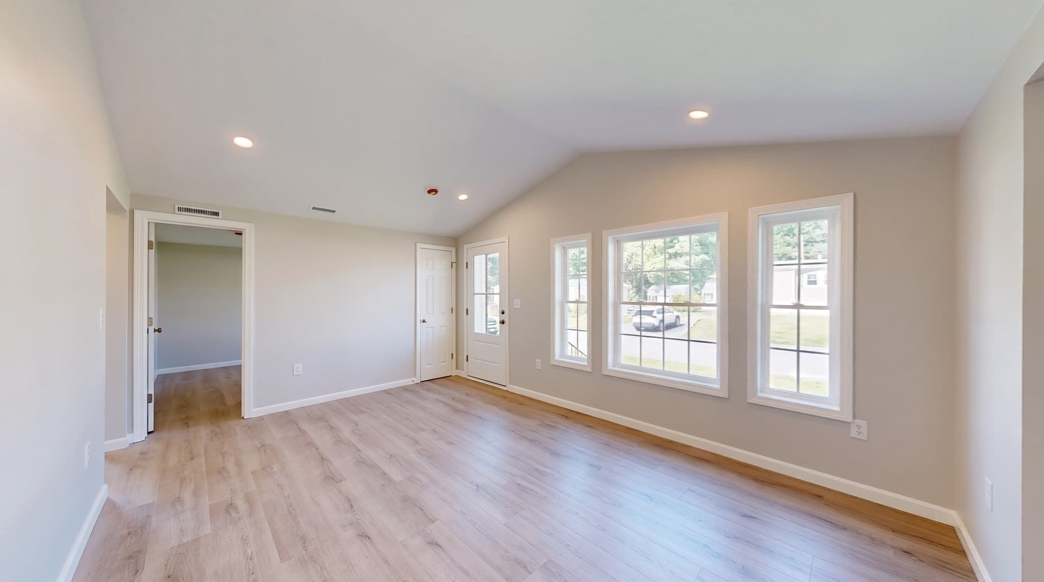 Mobile Home at 6 Emerald Pl, Raynham MA 02767, Raynham, photo 15 of 30