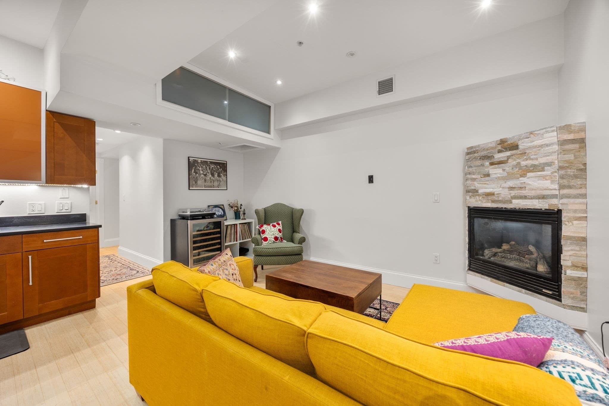 Condominium at 28 Isabella St # 28, Boston MA 02116, Boston, photo 7 of 23