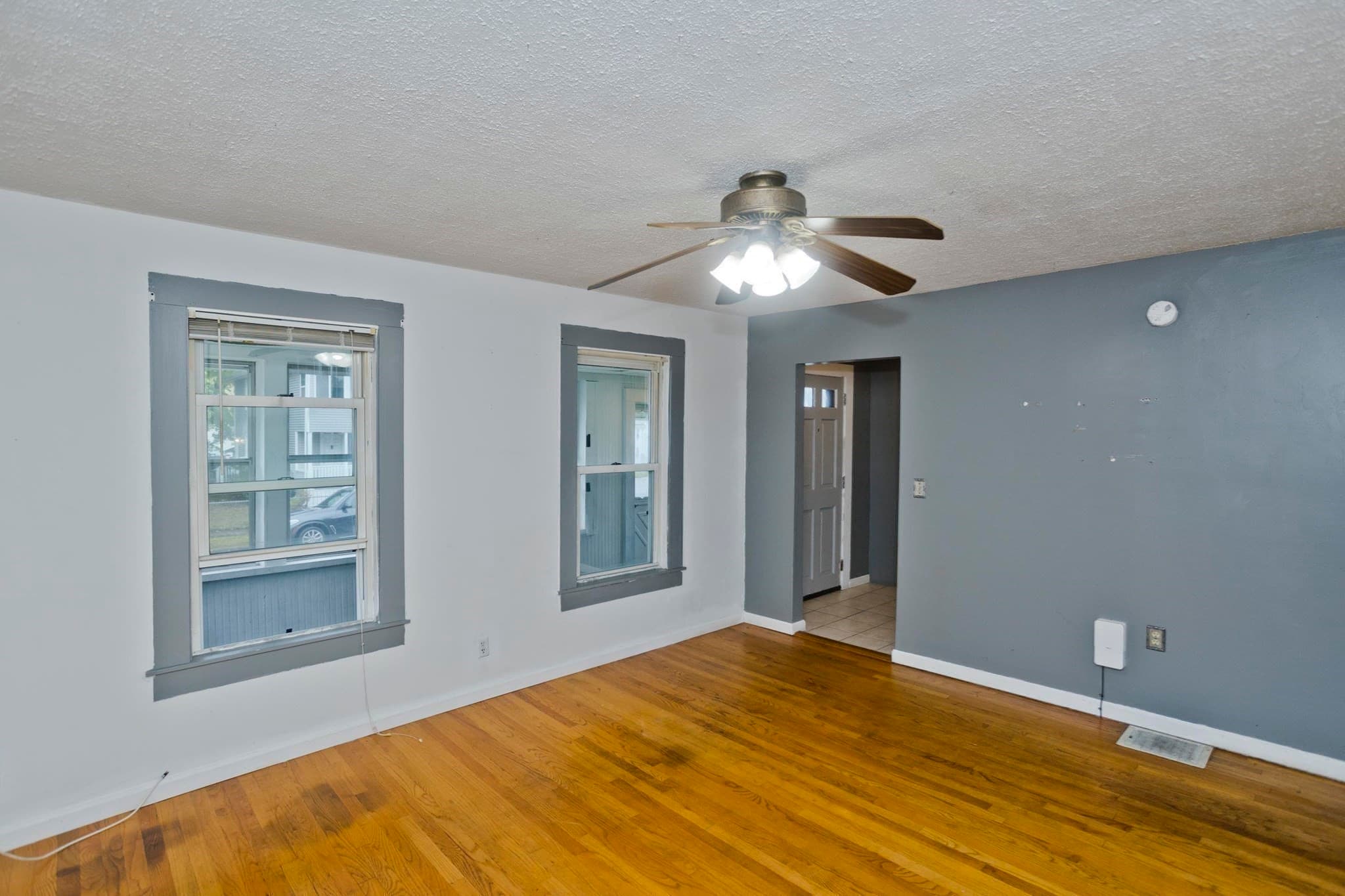 Single Family Residence at 1439 Worcester St, Springfield MA 01151, Springfield, photo 14 of 31