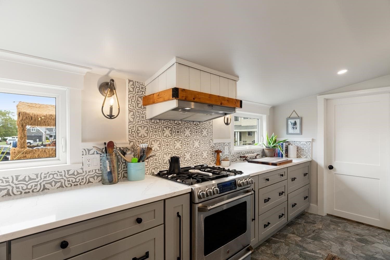 Single Family Residence at 4 Tibbetts Ave, Danvers MA 01923, Danvers, photo 13 of 35