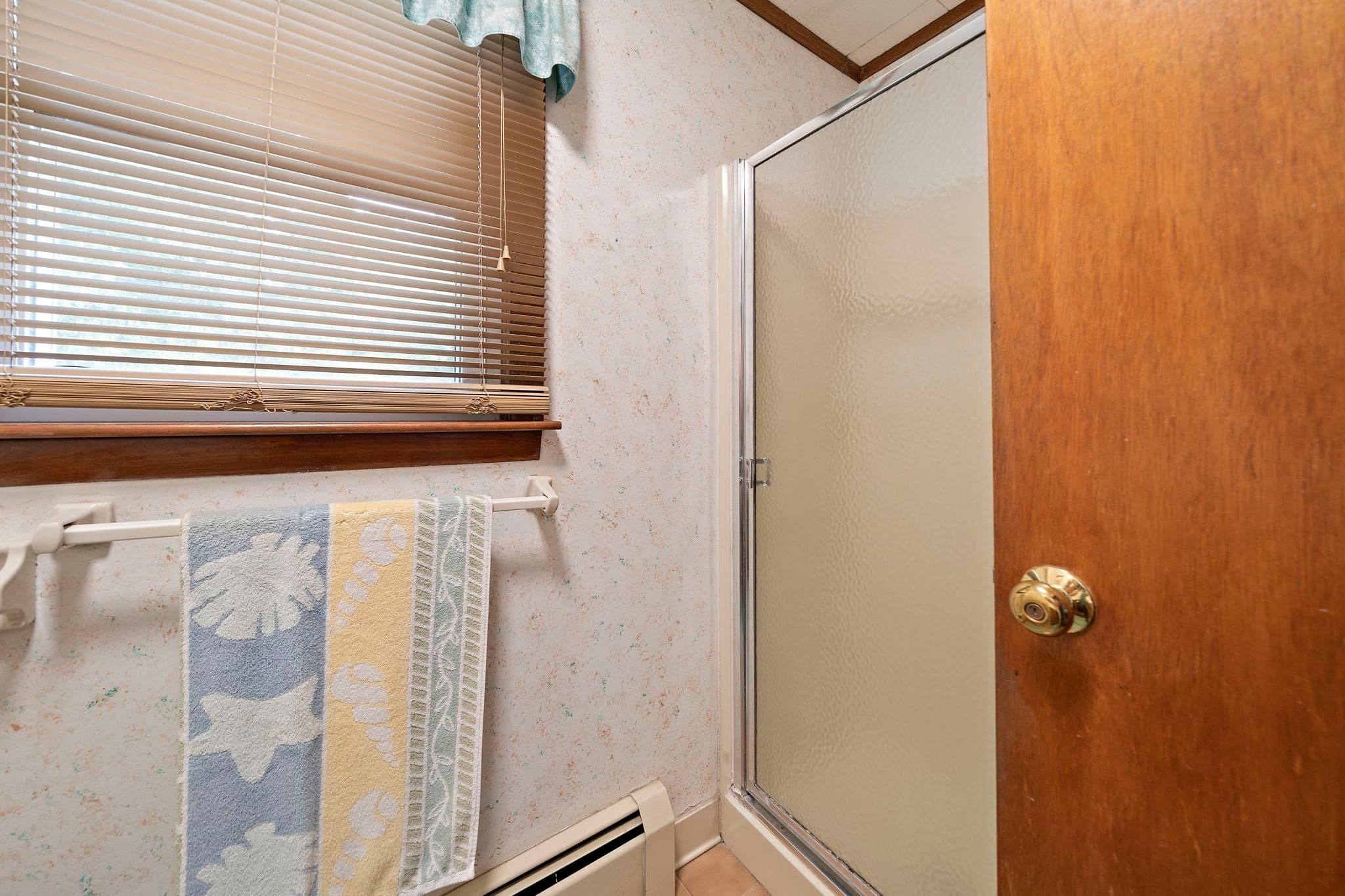 Single Family Residence at 14 Gerald Avenue, Randolph MA 02368, Randolph, photo 14 of 37